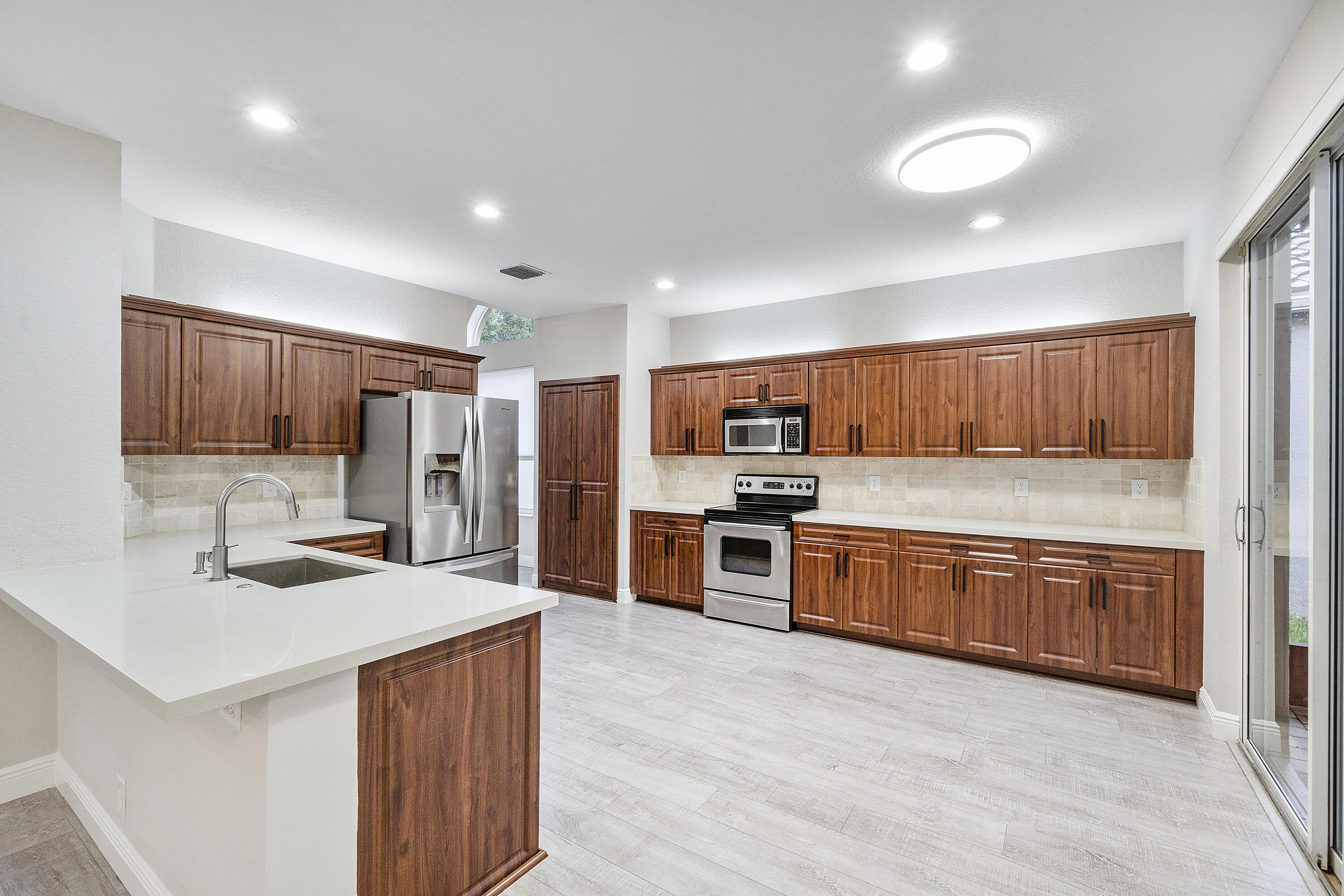 MAYFAIR AT PARKLAND - Residential Lease