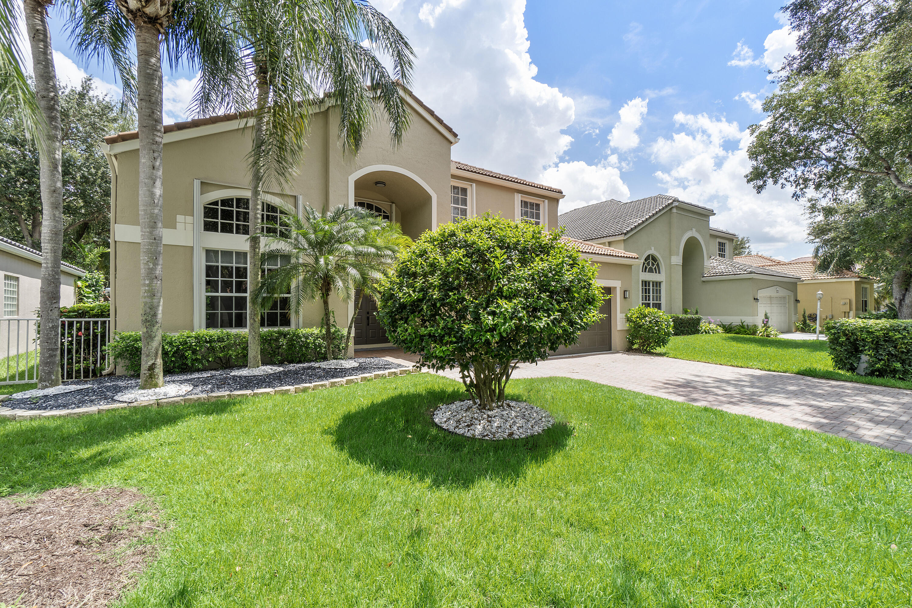 MAYFAIR AT PARKLAND - Residential Lease