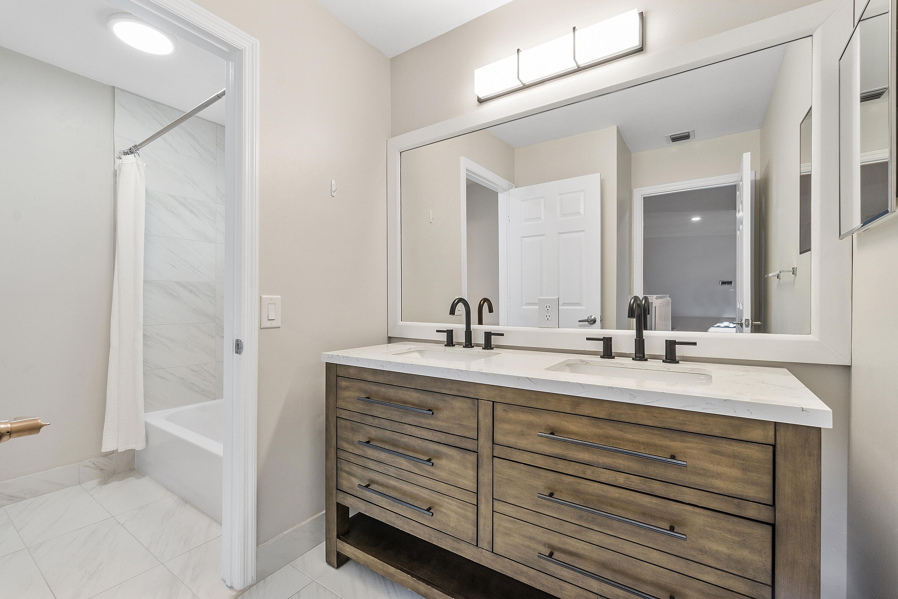 MAYFAIR AT PARKLAND - Residential Lease