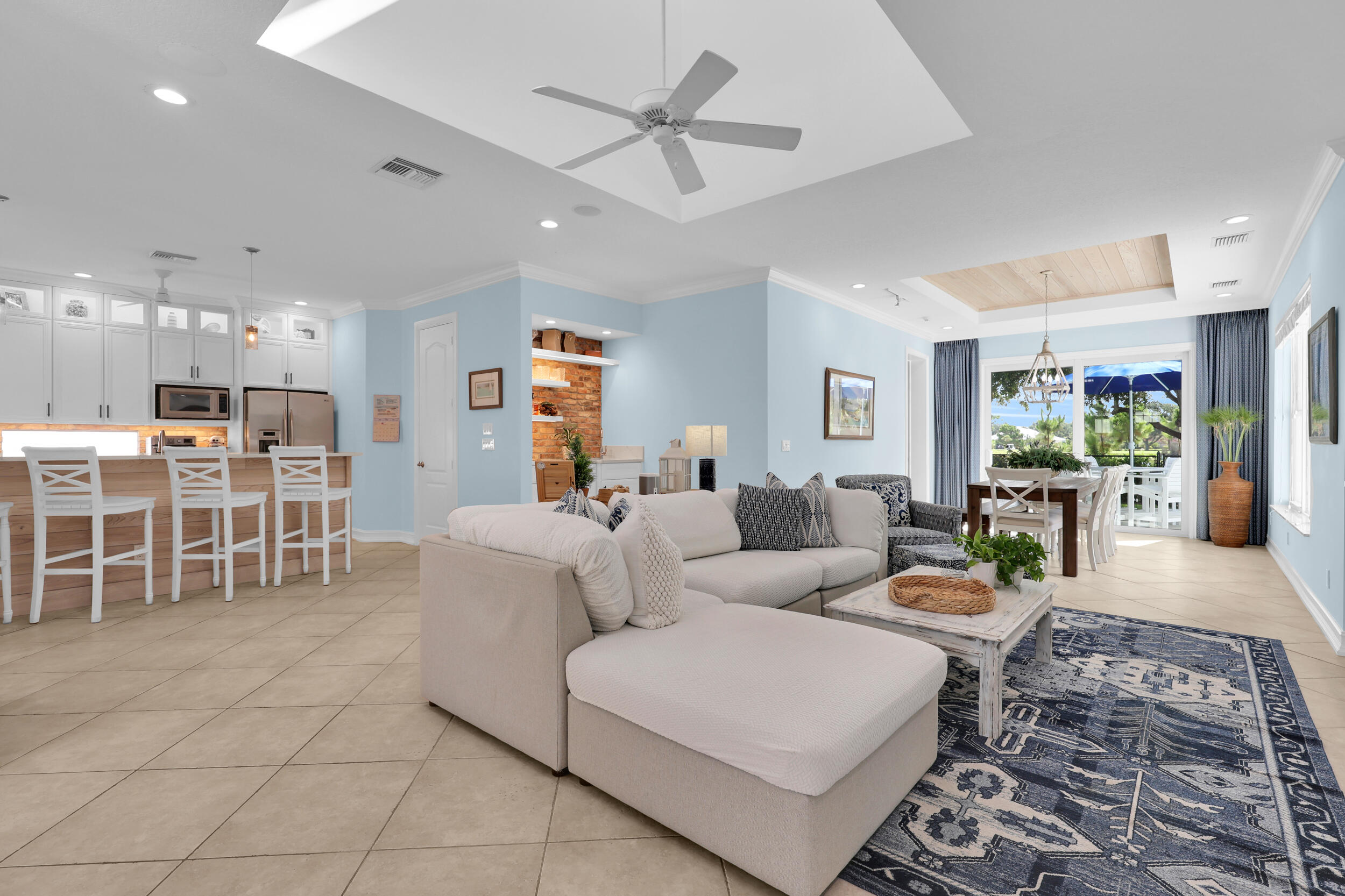 Tequesta Country Club - Residential