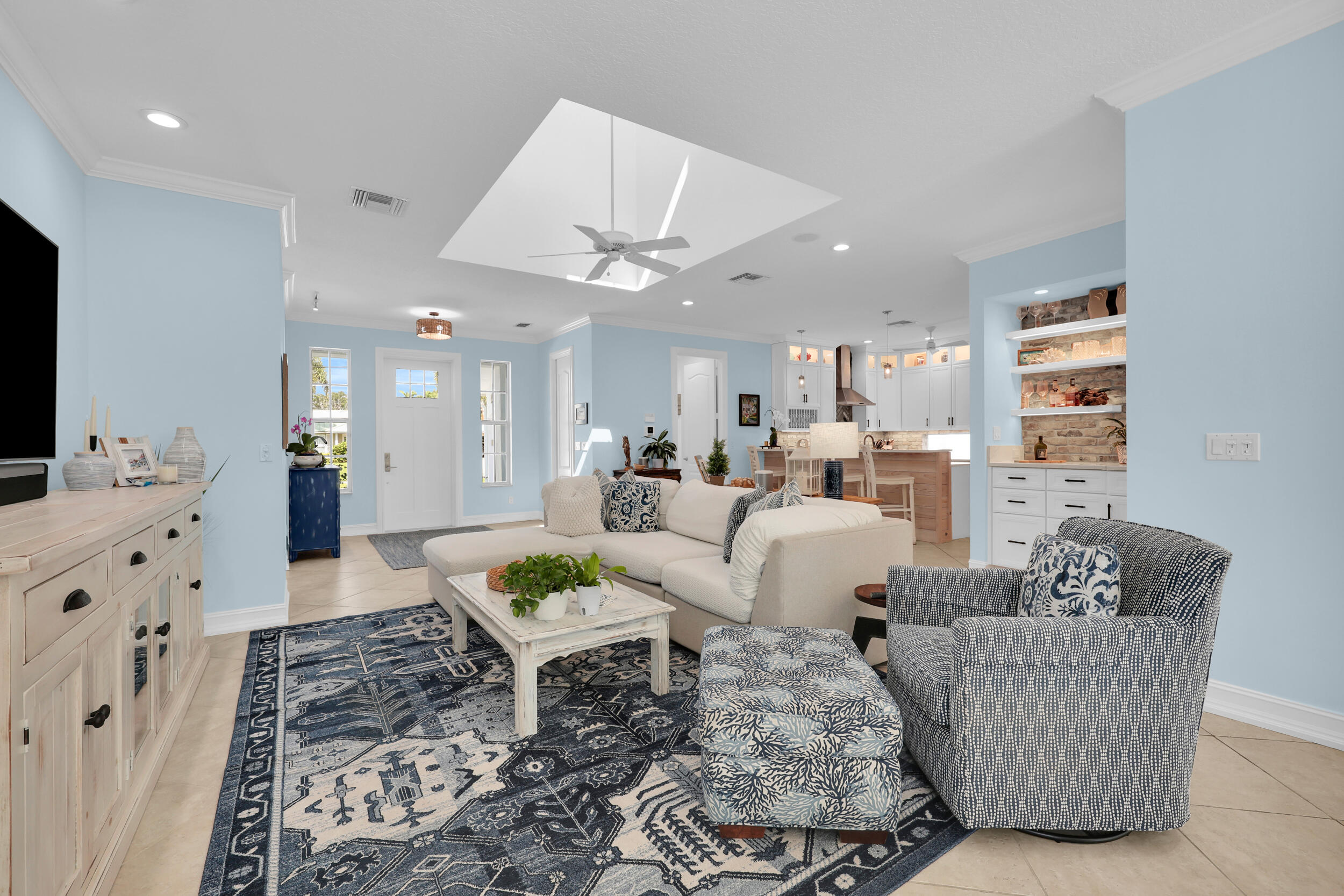 Tequesta Country Club - Residential