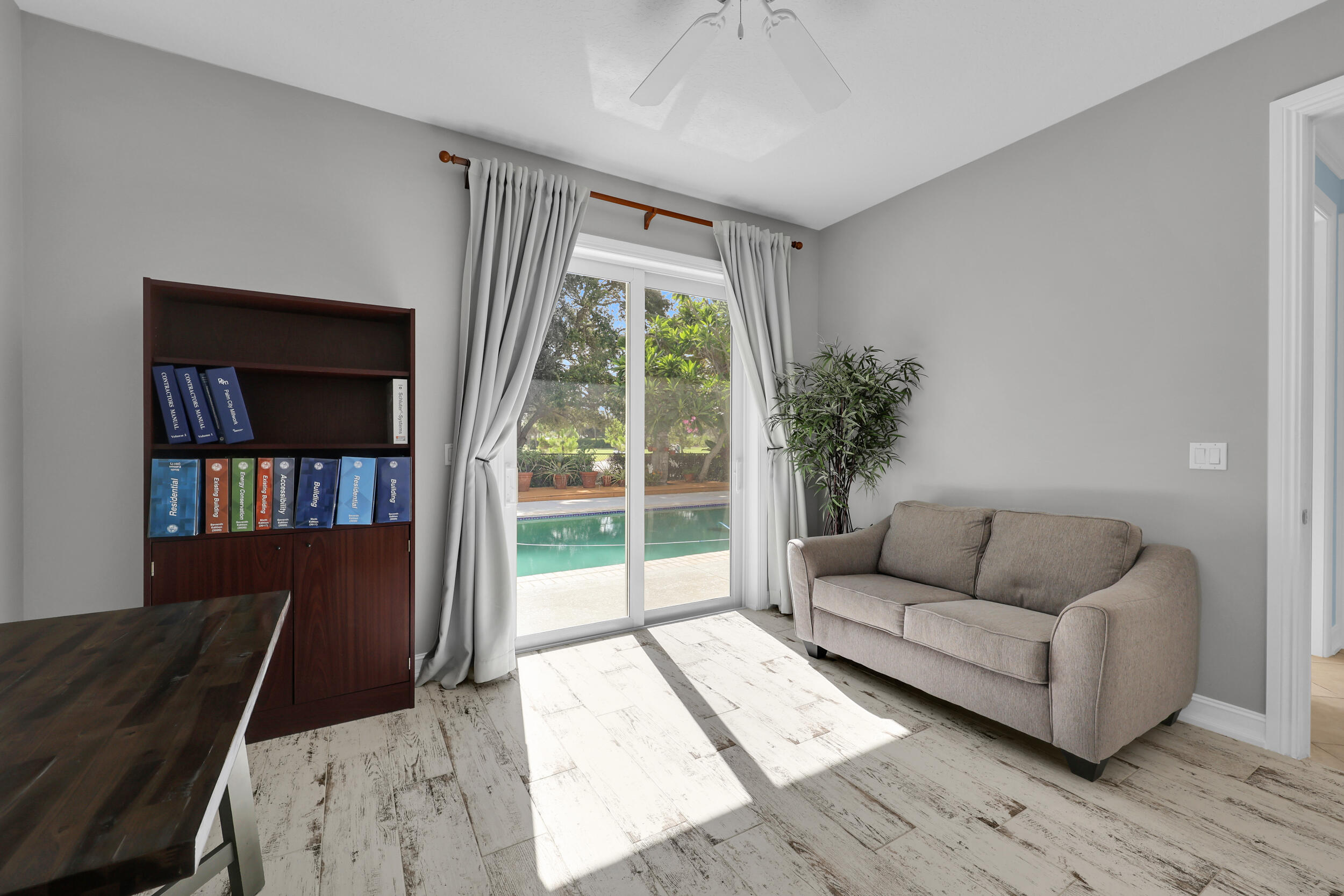 Tequesta Country Club - Residential