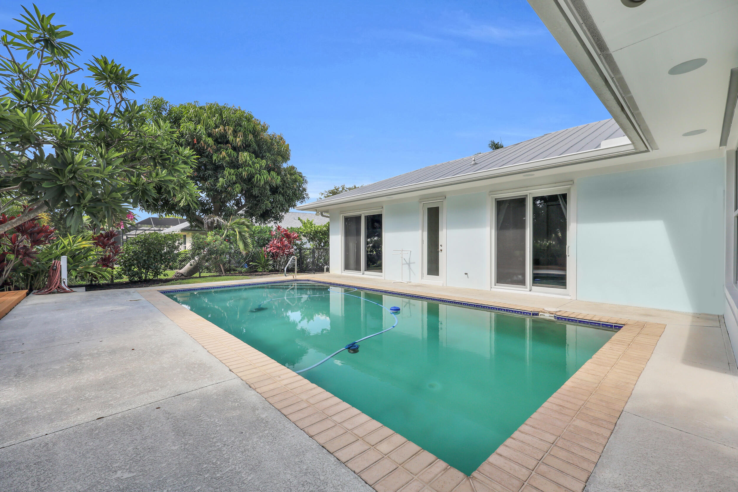 Tequesta Country Club - Residential