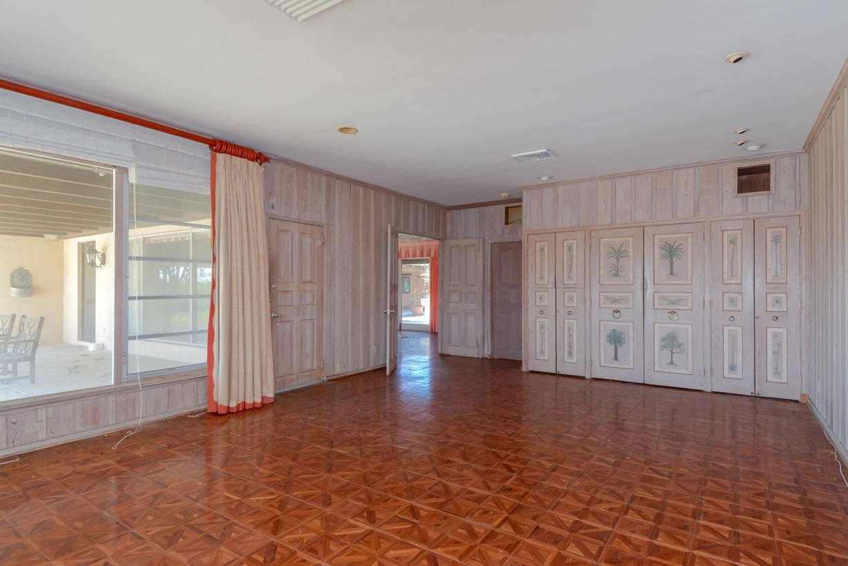 Gout Lot - Residential