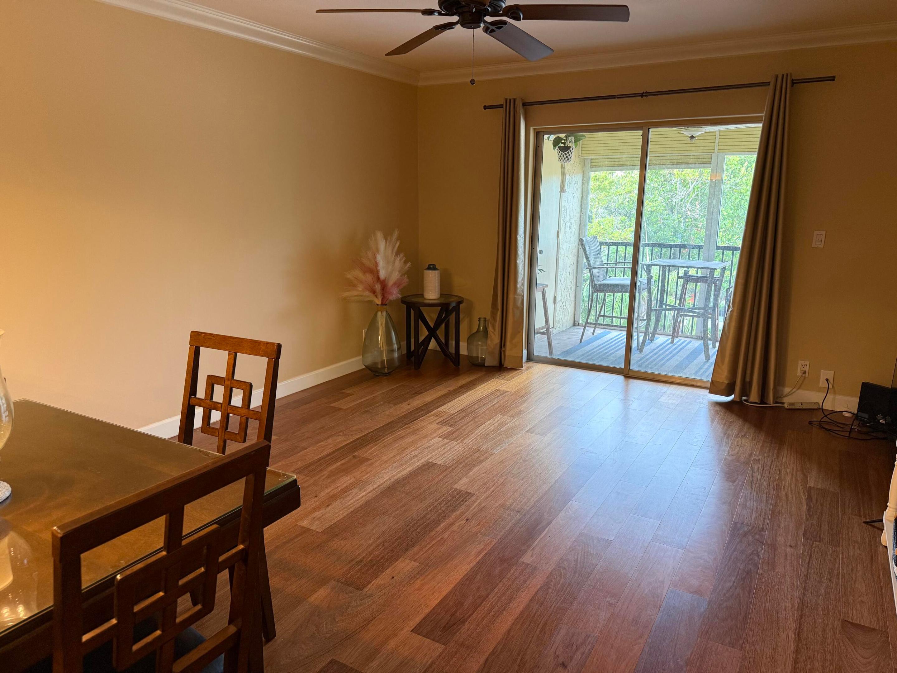 BARCELONA CONDO NORTH BLDG 500 - Residential Lease