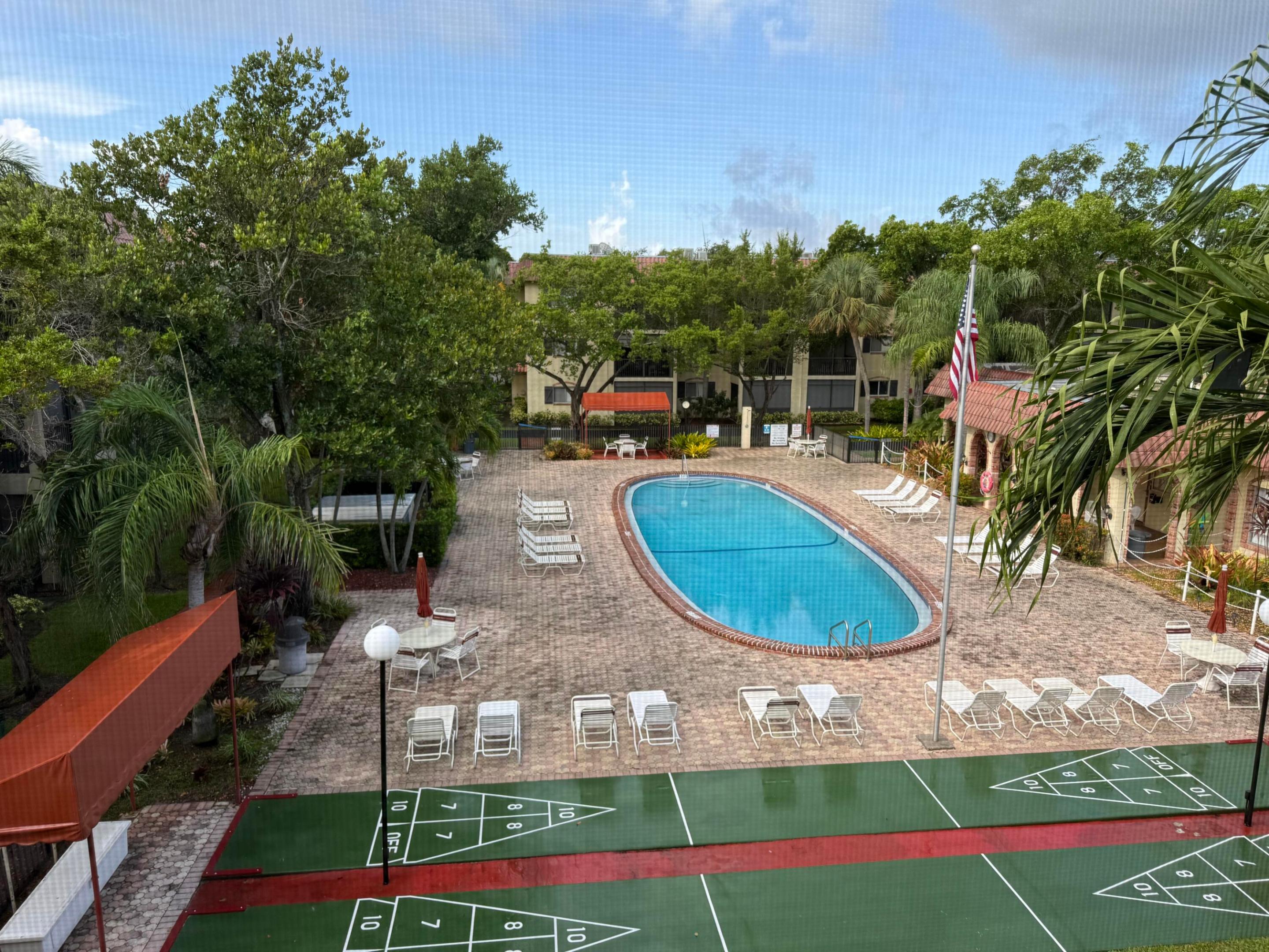 BARCELONA CONDO NORTH BLDG 500 - Residential Lease