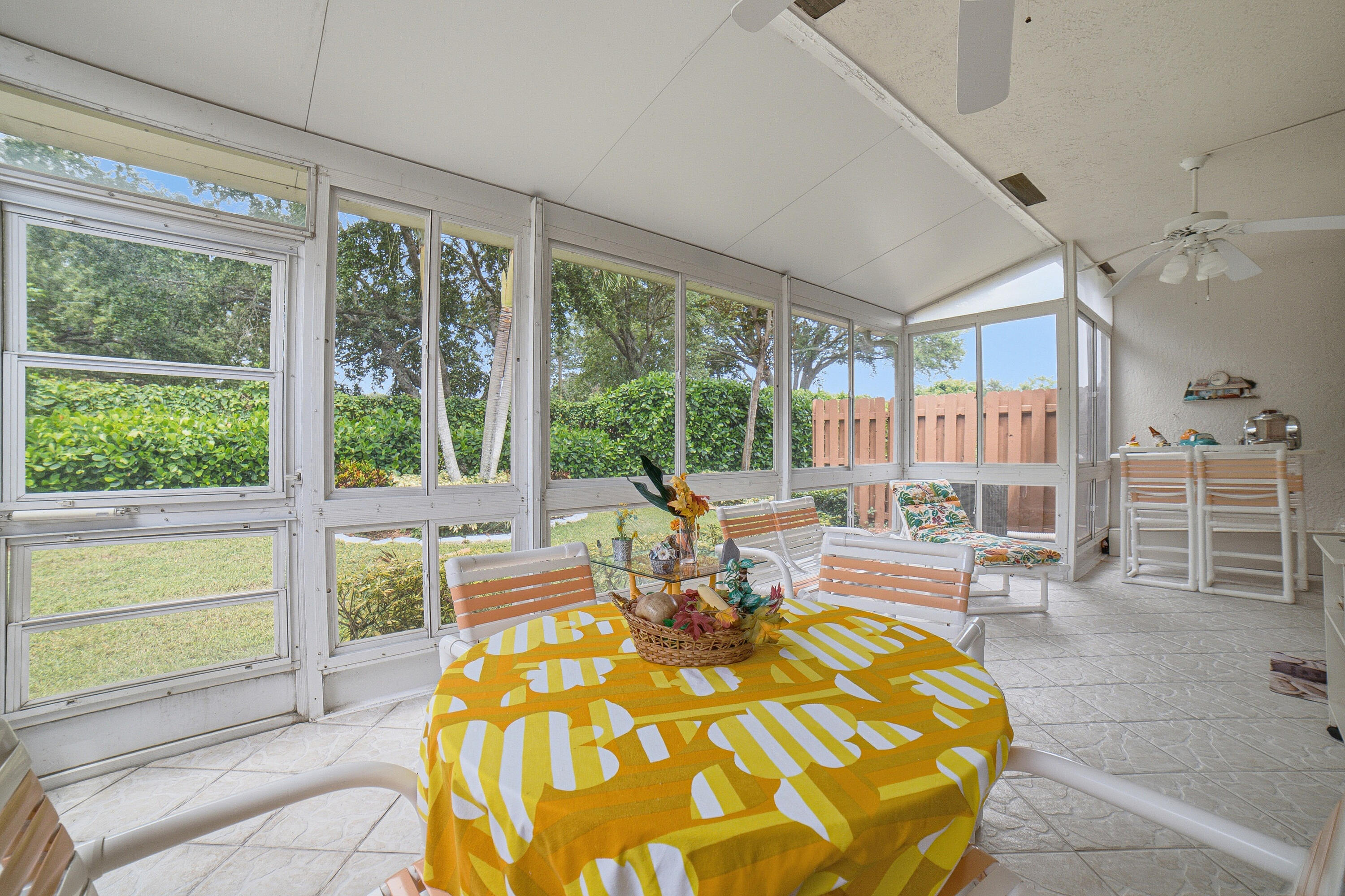 LOMBARDY REPLAT - Residential