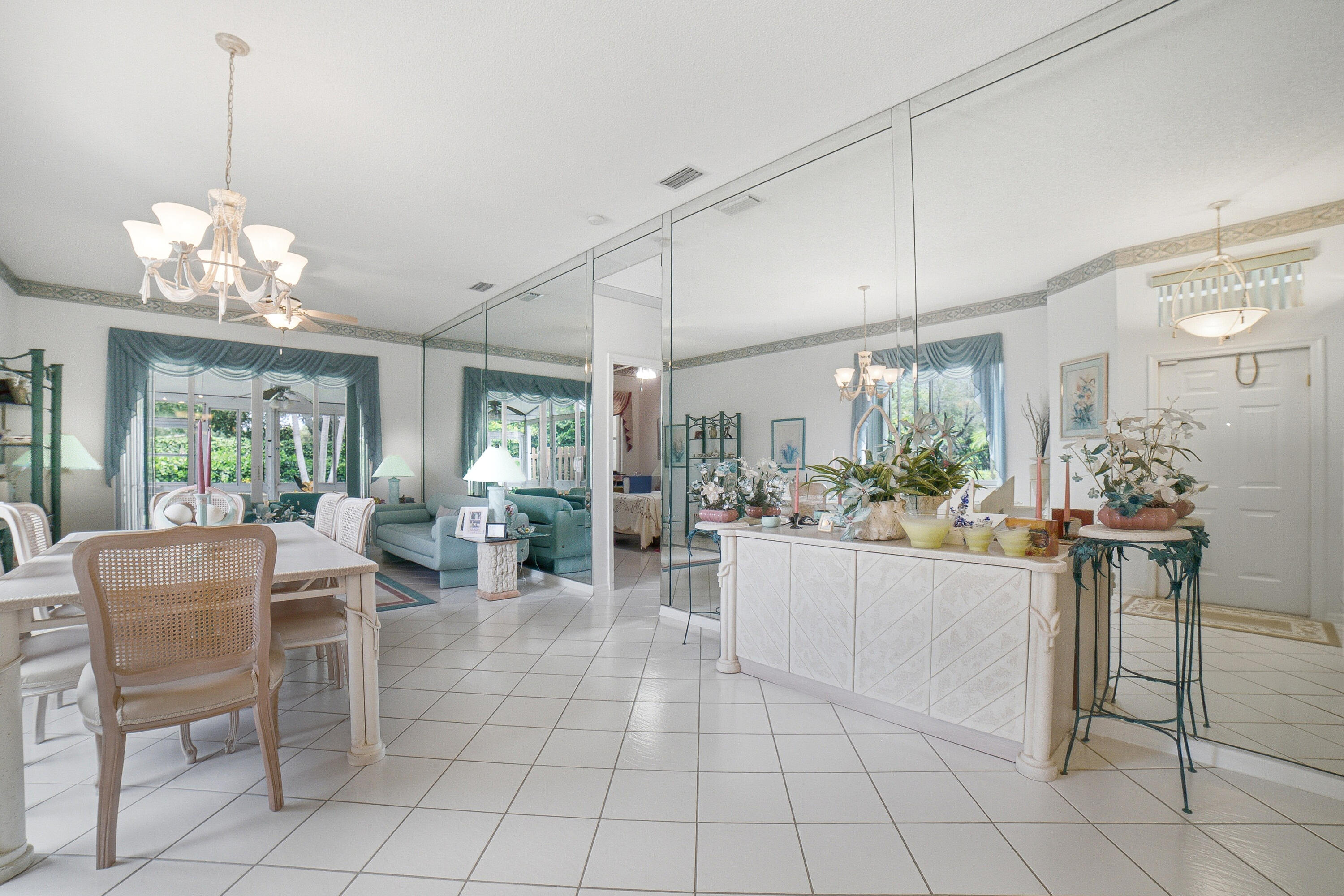 LOMBARDY REPLAT - Residential