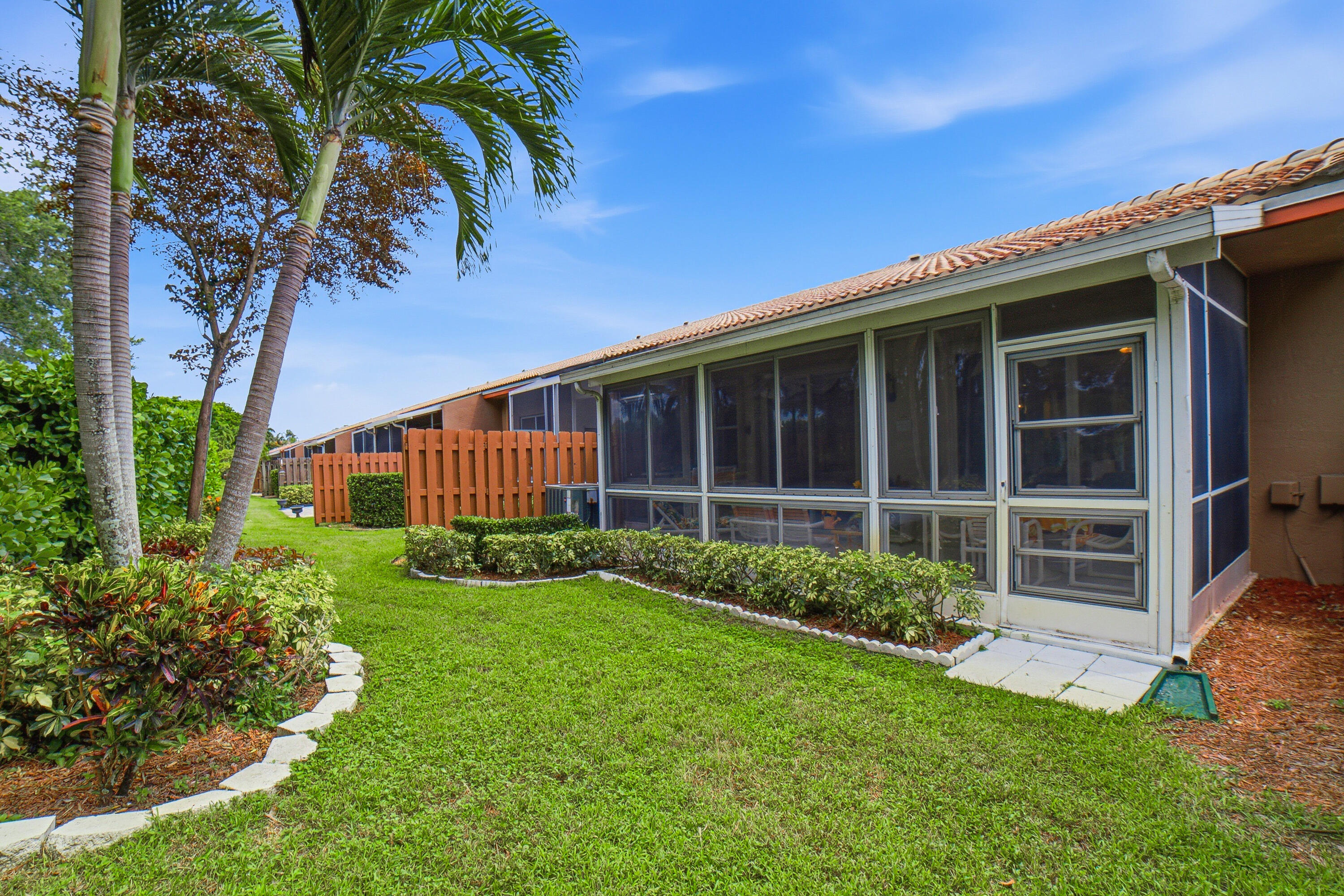 LOMBARDY REPLAT - Residential