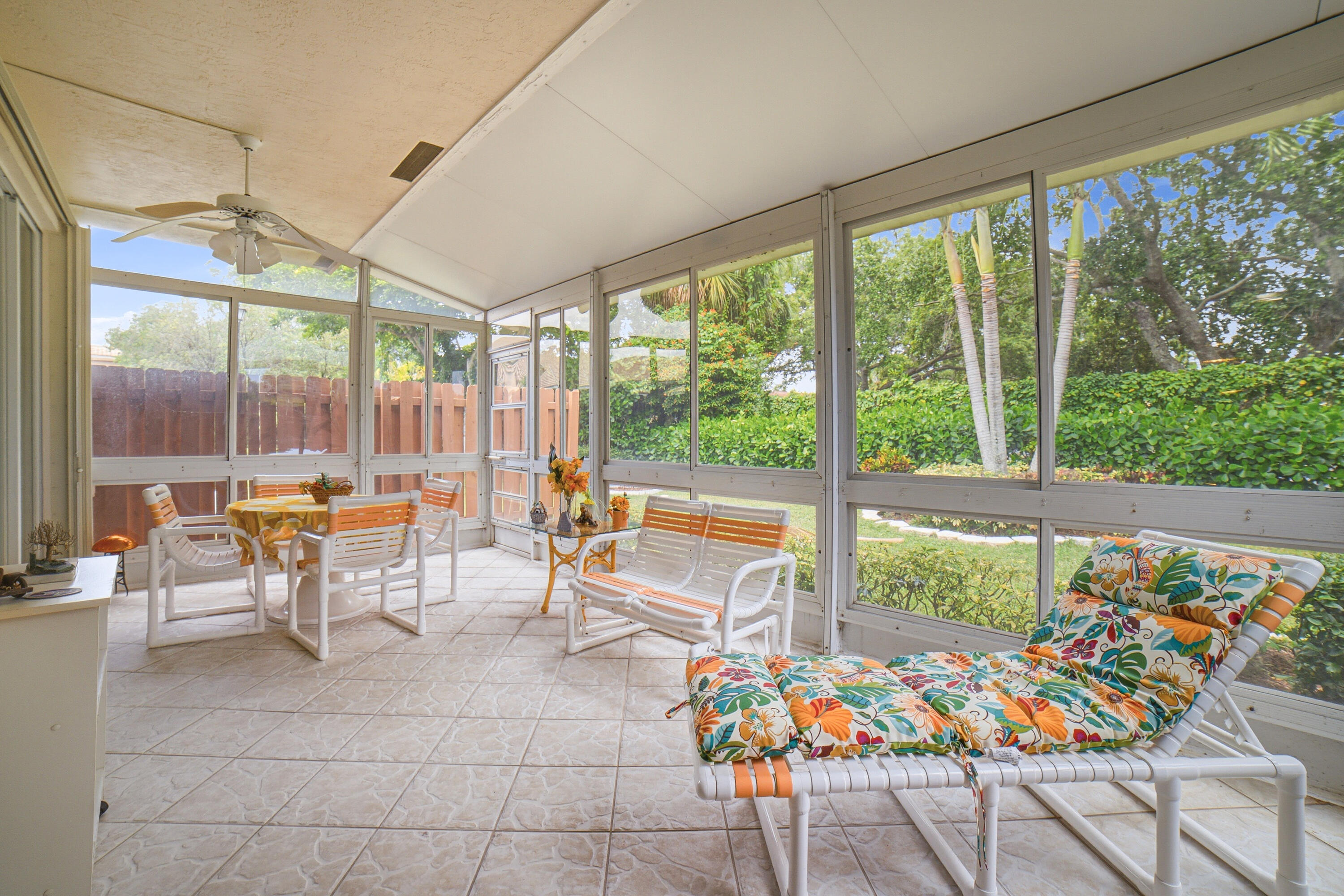 LOMBARDY REPLAT - Residential