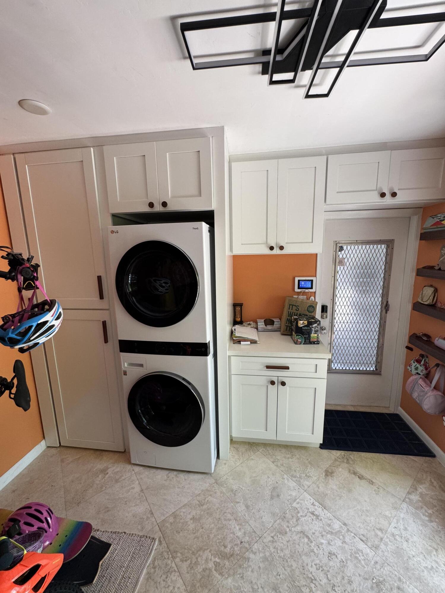 TAREYTON CONDO - Residential