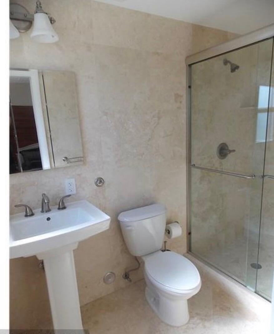 TAREYTON CONDO - Residential