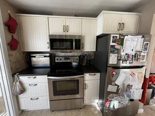 TAREYTON CONDO - Residential