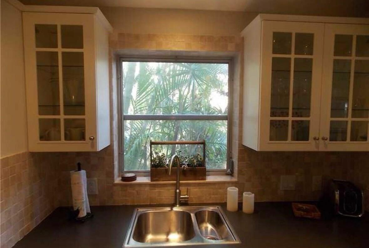 TAREYTON CONDO - Residential