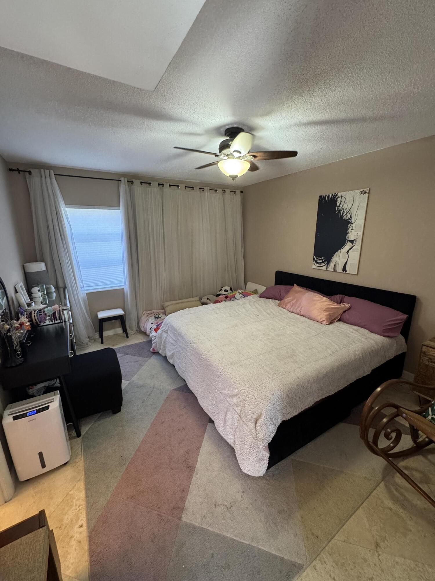 TAREYTON CONDO - Residential