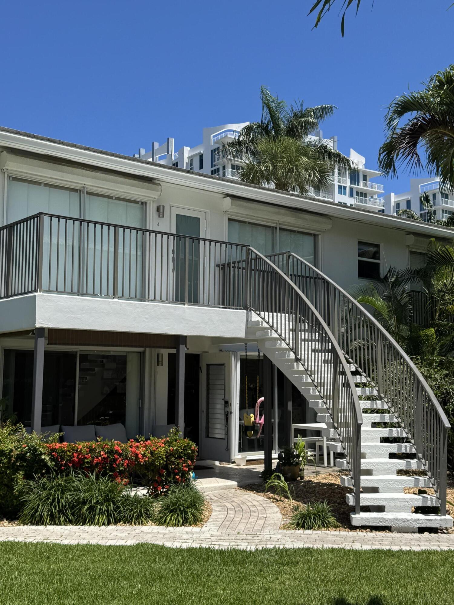 TAREYTON CONDO - Residential