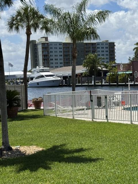 TAREYTON CONDO - Residential
