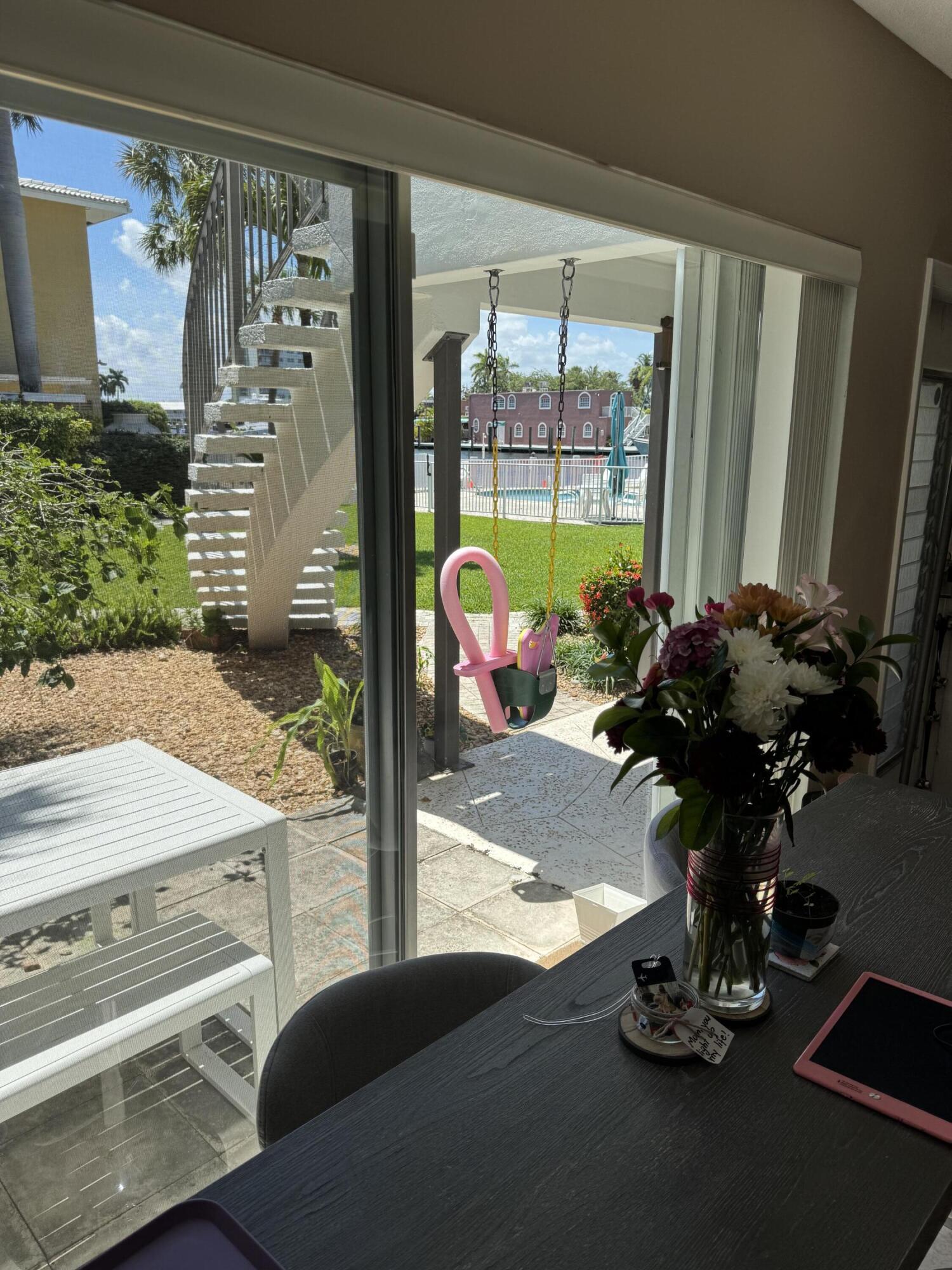 TAREYTON CONDO - Residential