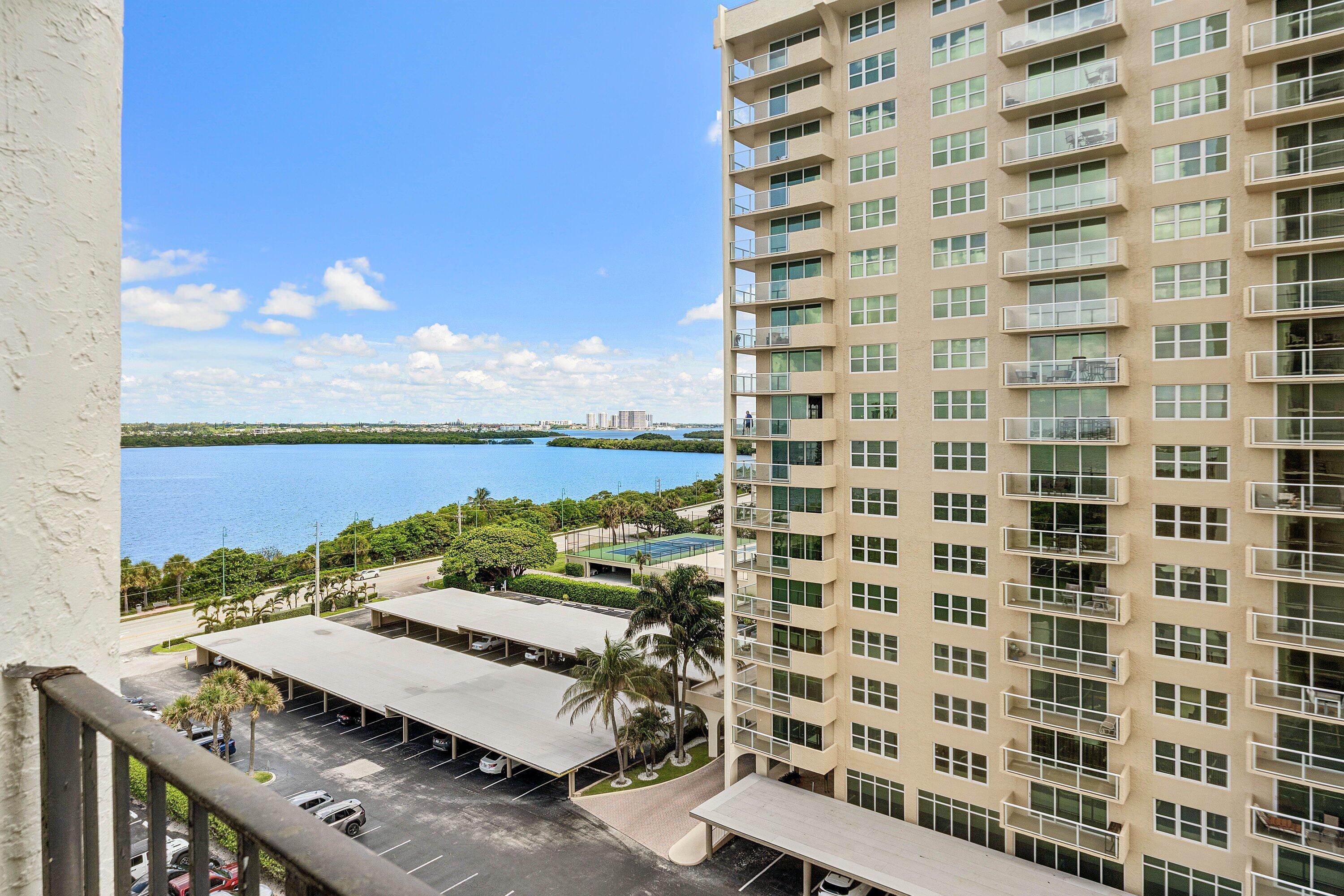 CONNEMARA CONDO - Residential