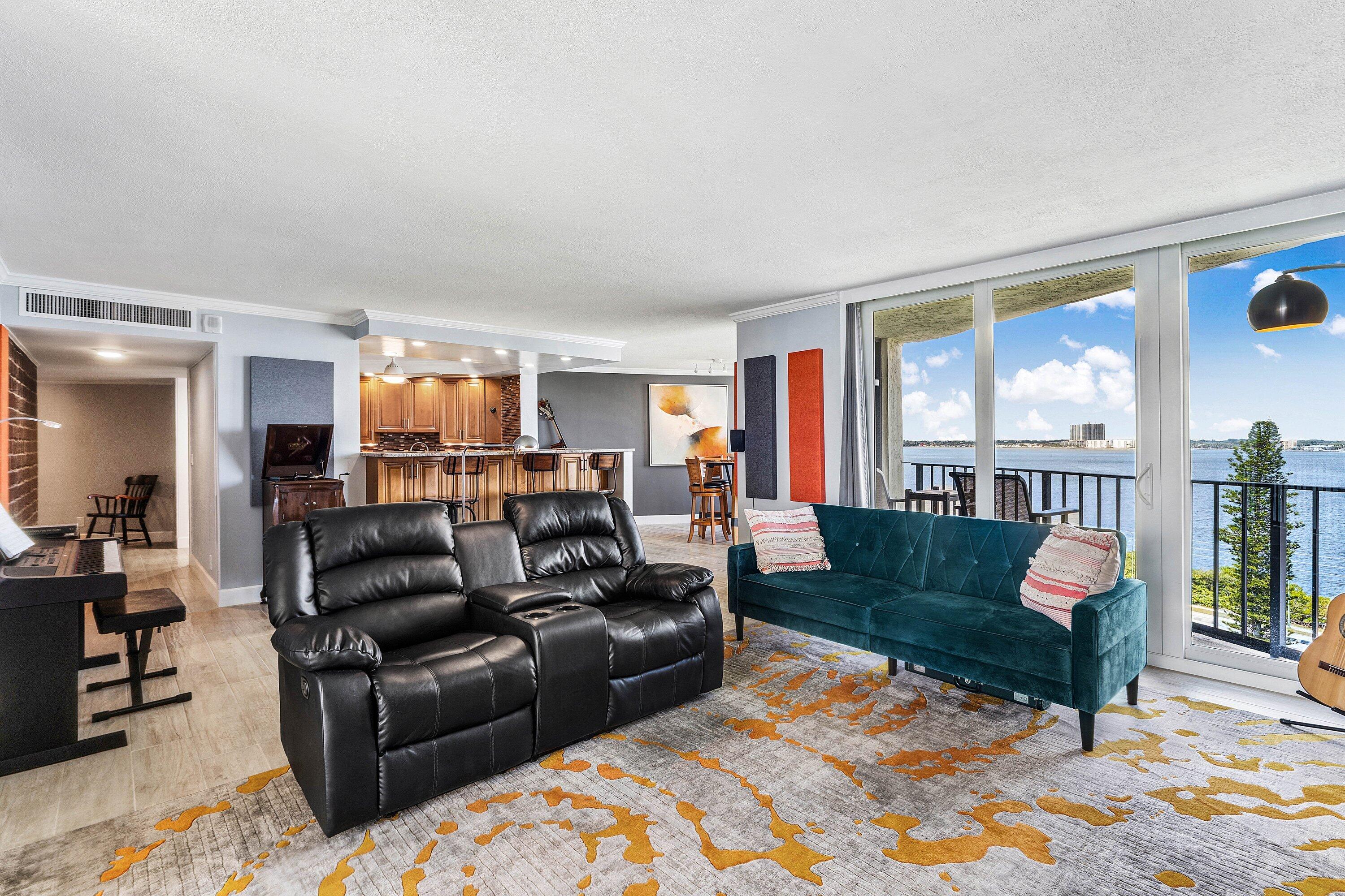 CONNEMARA CONDO - Residential