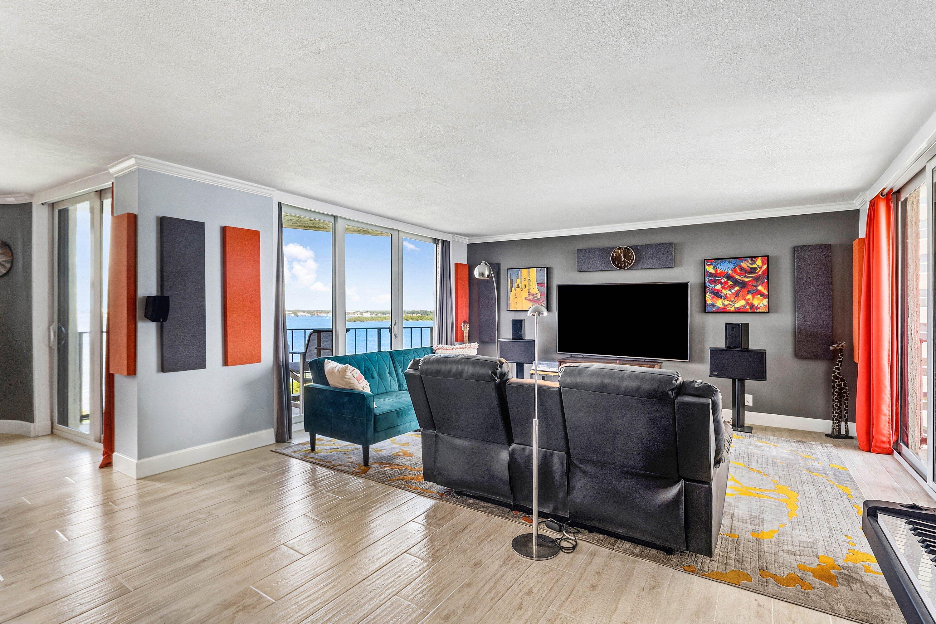 CONNEMARA CONDO - Residential