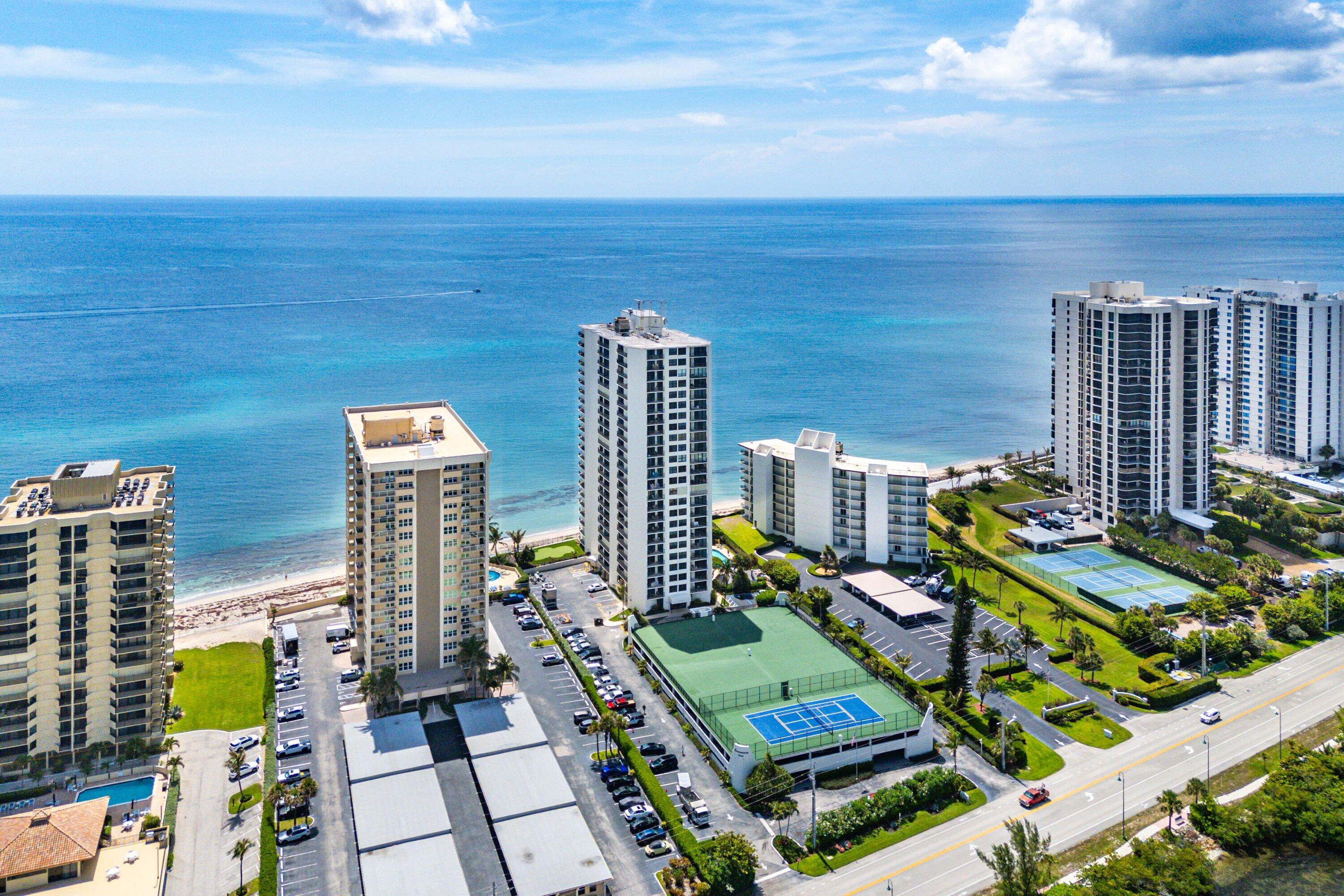 CONNEMARA CONDO - Residential