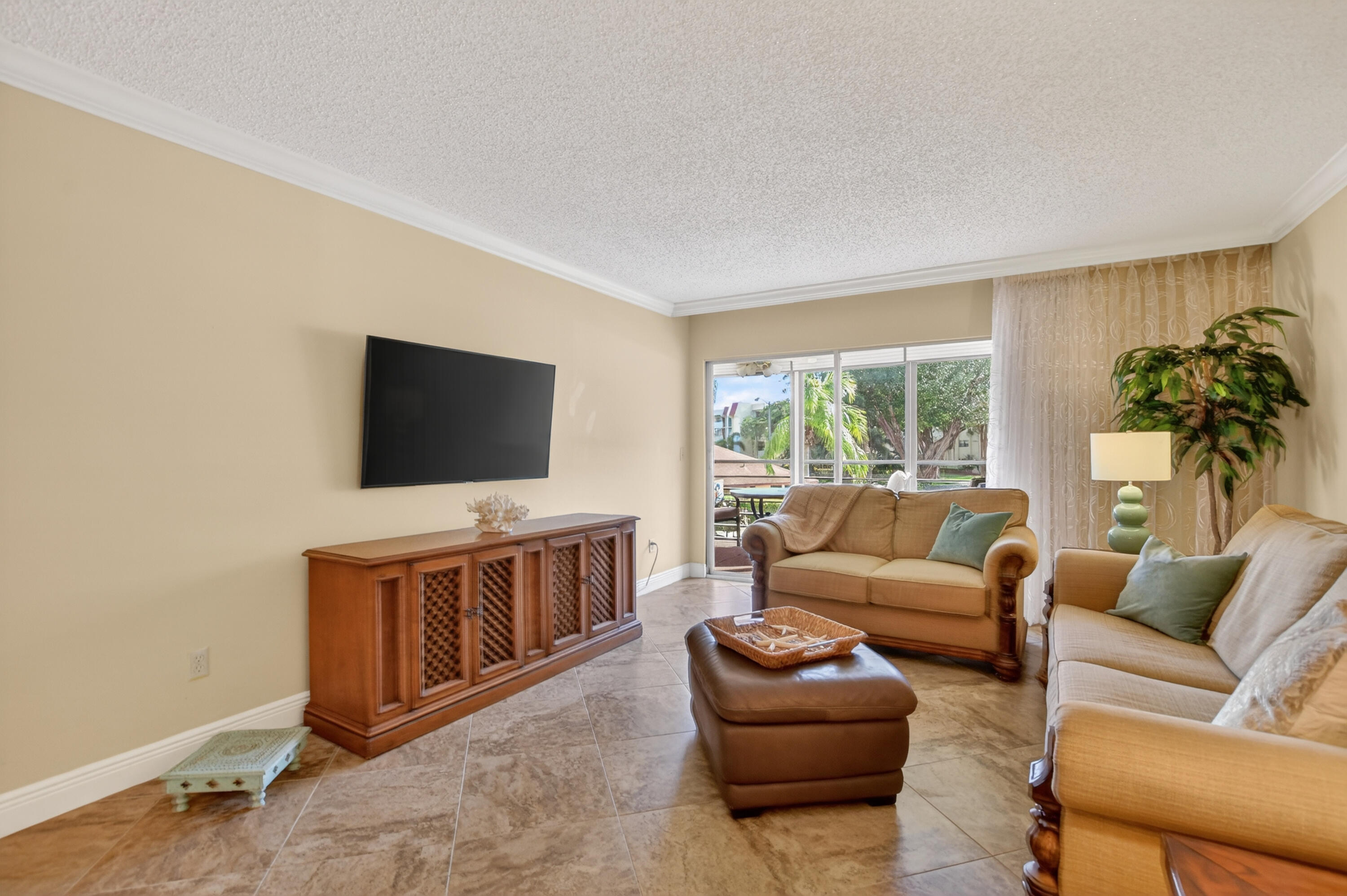 Pines of Boca Barwood COND I & II - Residential Lease