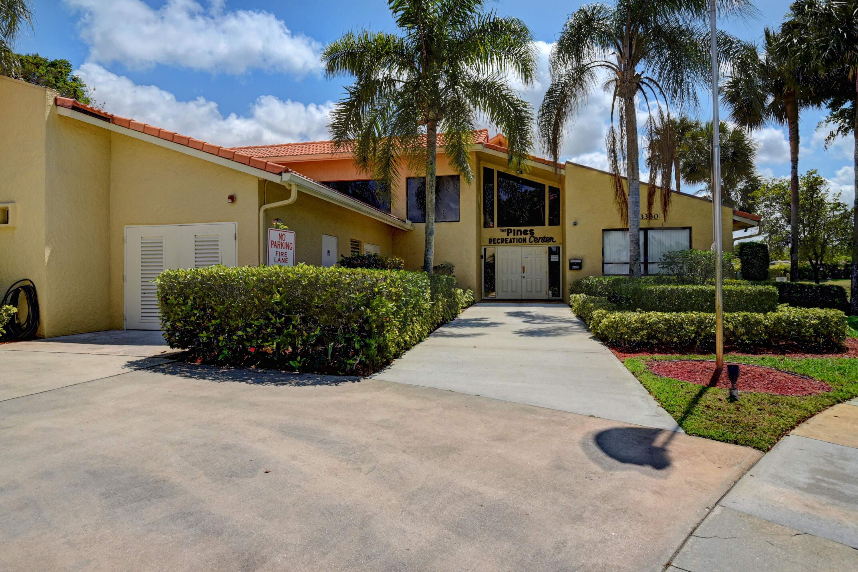 Pines of Boca Barwood COND I & II - Residential Lease