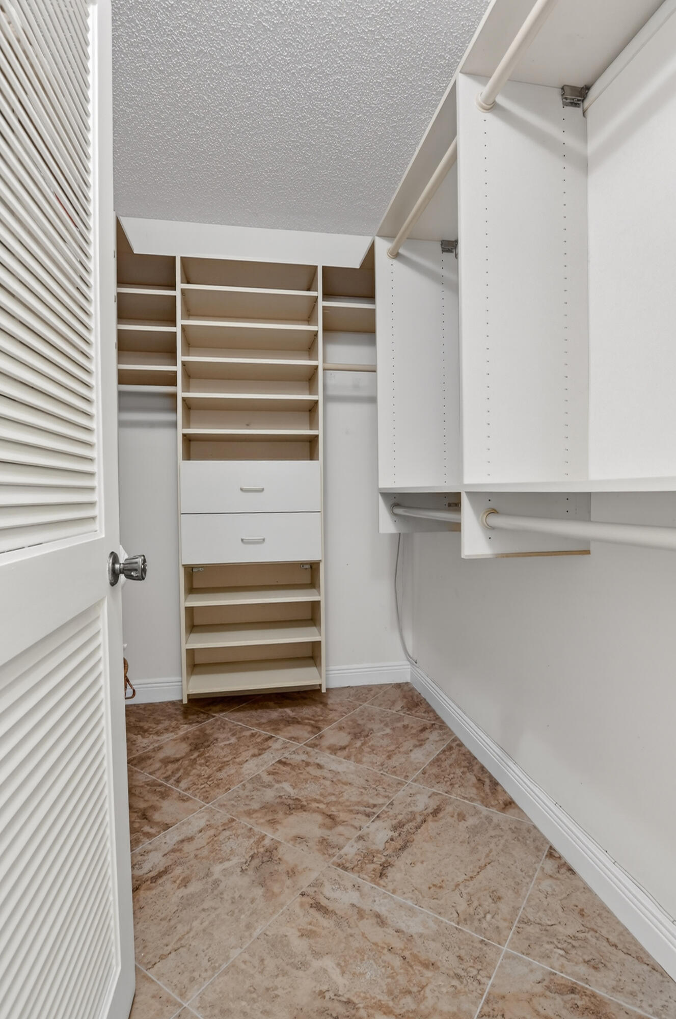 Pines of Boca Barwood COND I & II - Residential Lease