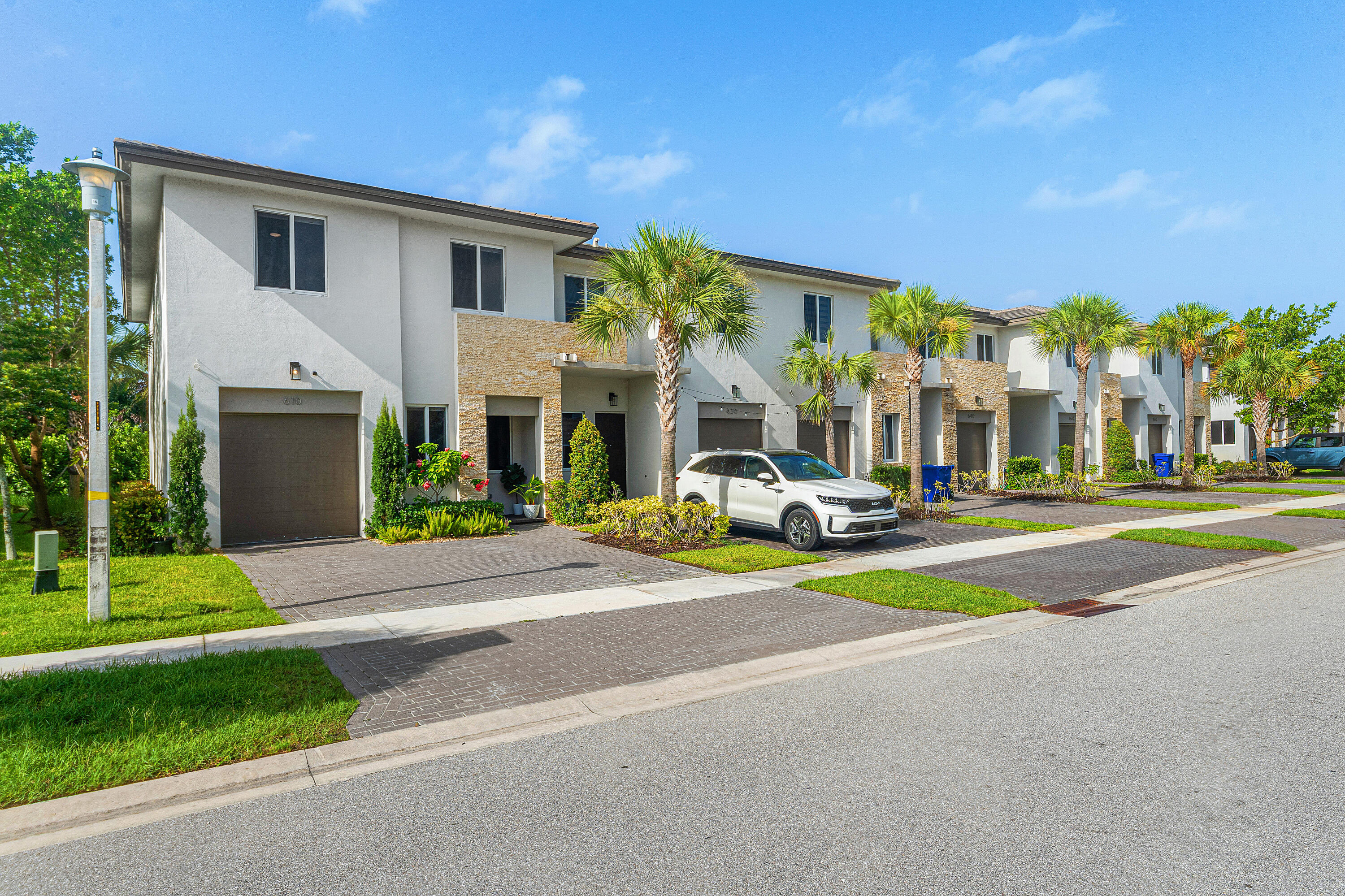 PIONEER ESTATES - Residential
