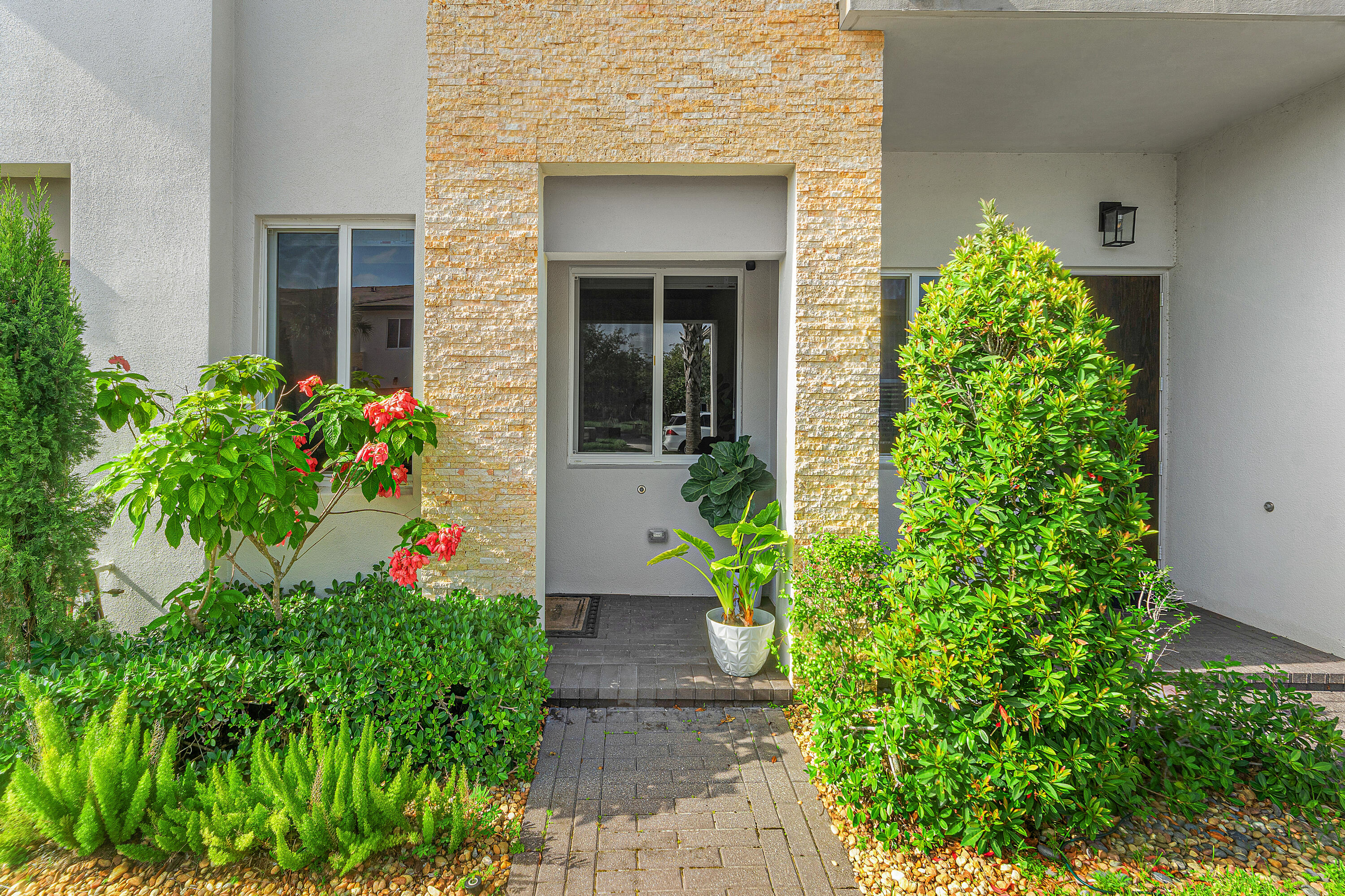 PIONEER ESTATES - Residential