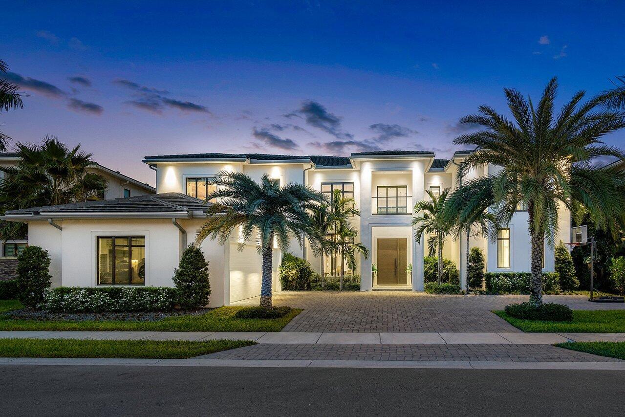 ROYAL PALM POLO - Residential