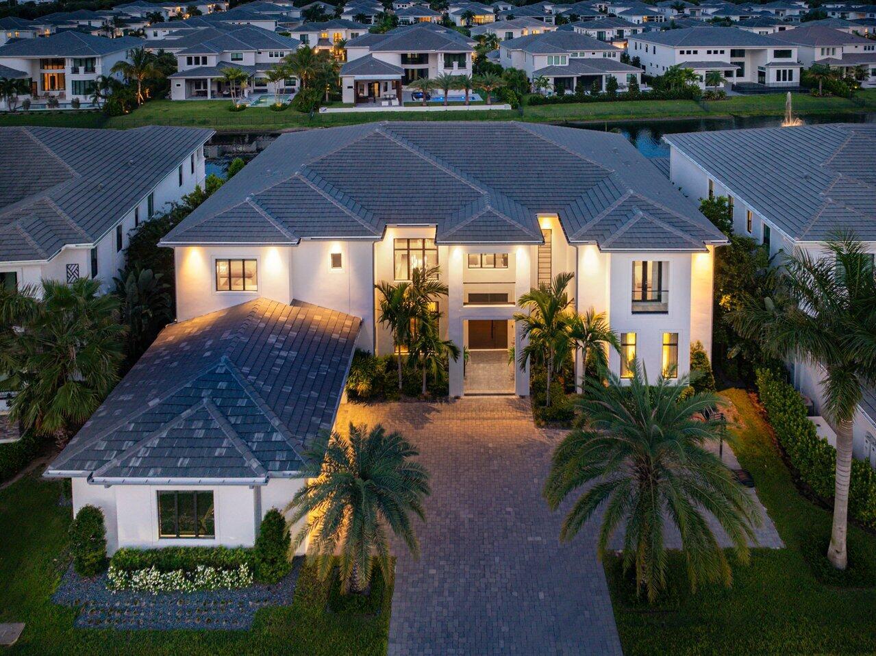 ROYAL PALM POLO - Residential