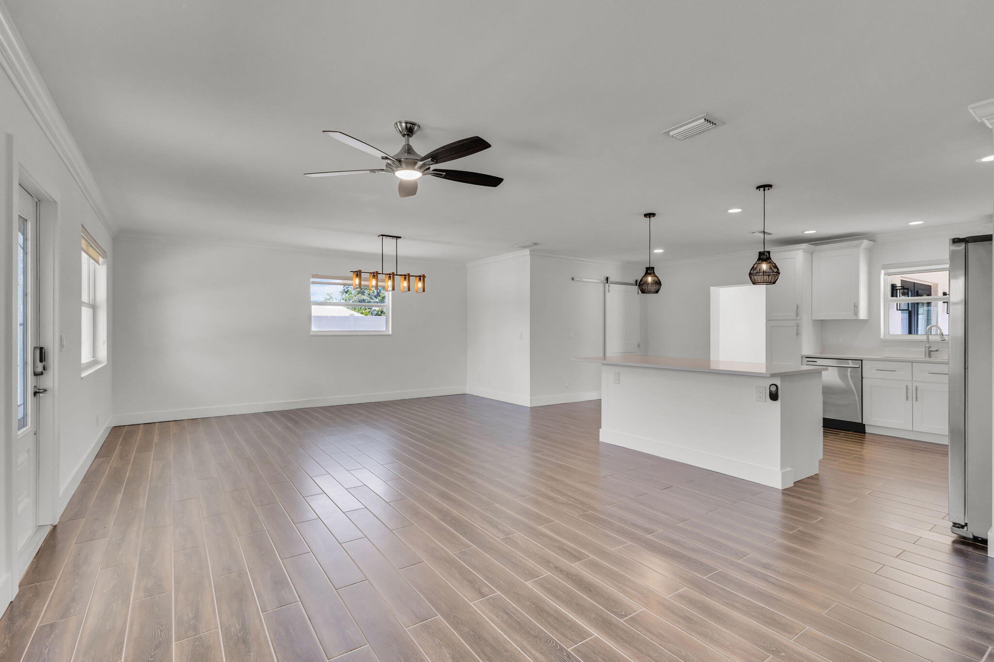 EASTVIEW MANOR - Residential Lease