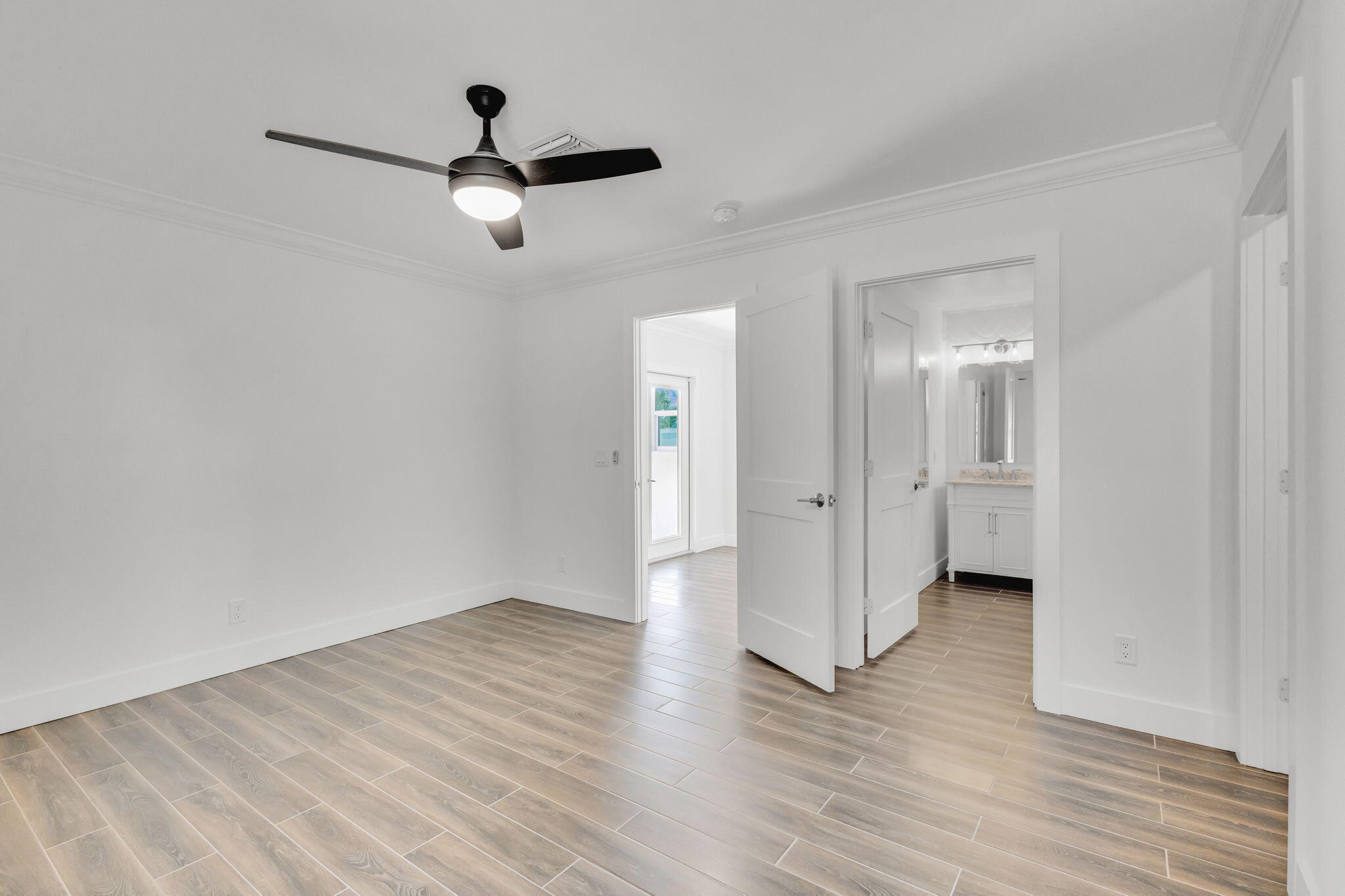 EASTVIEW MANOR - Residential Lease