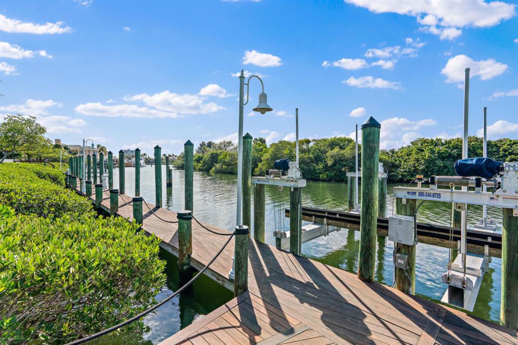 CASSEEKEY ISLAND AT JONATHANS LANDING - Residential