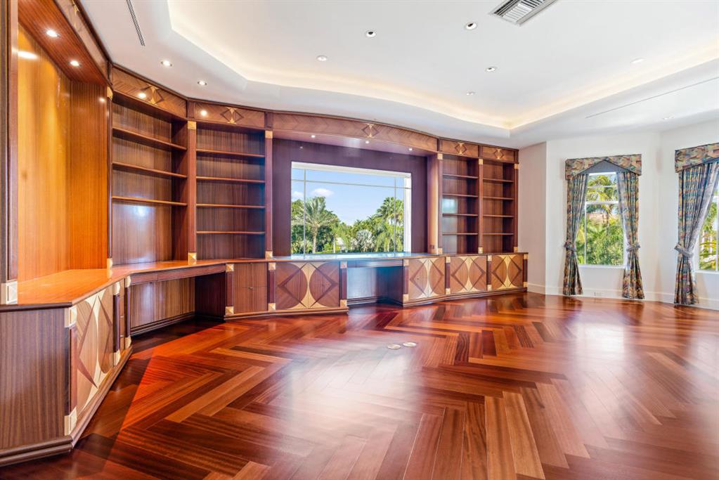 CASSEEKEY ISLAND AT JONATHANS LANDING - Residential
