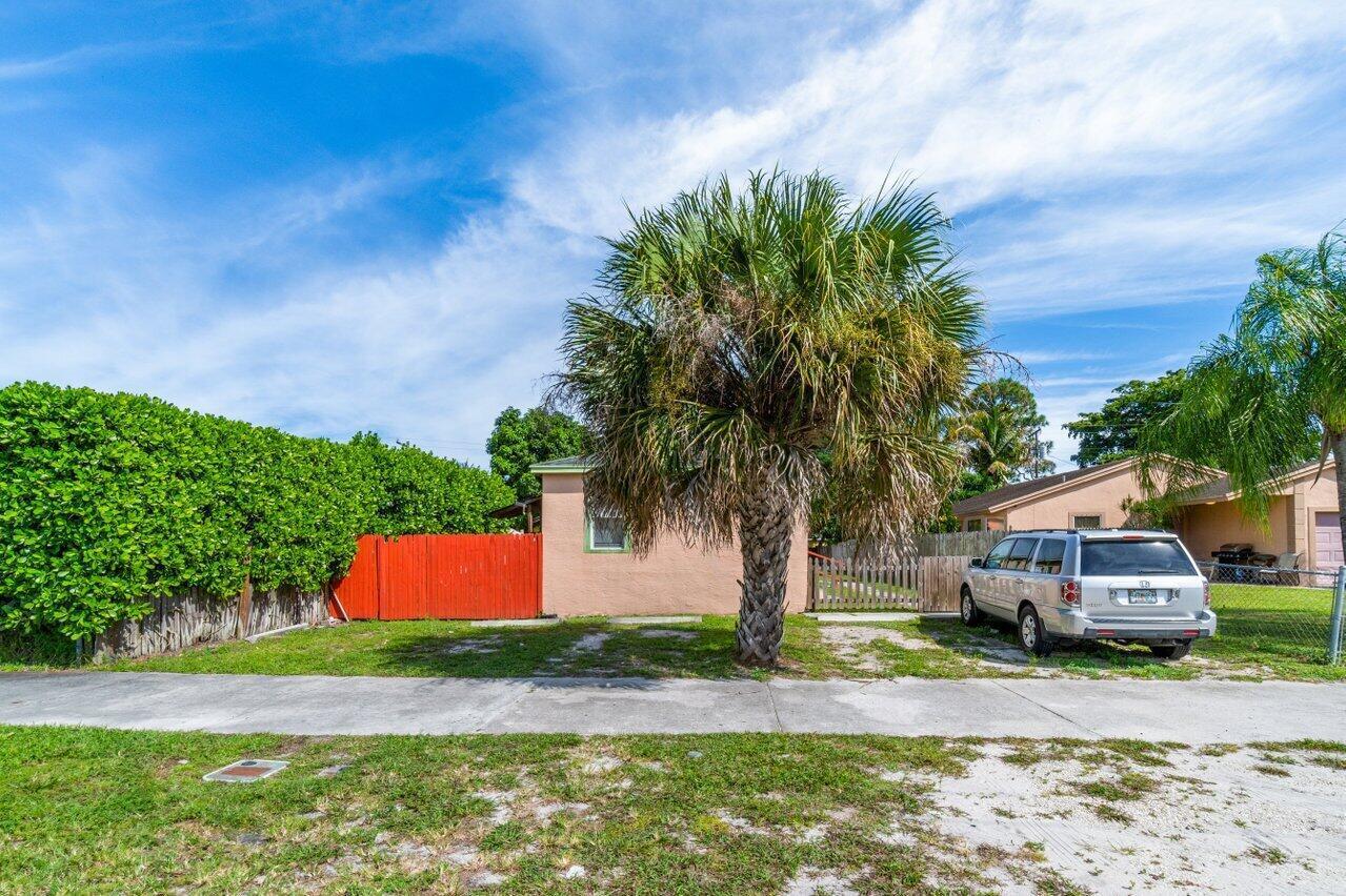 GREENACRES 2 - Residential Income