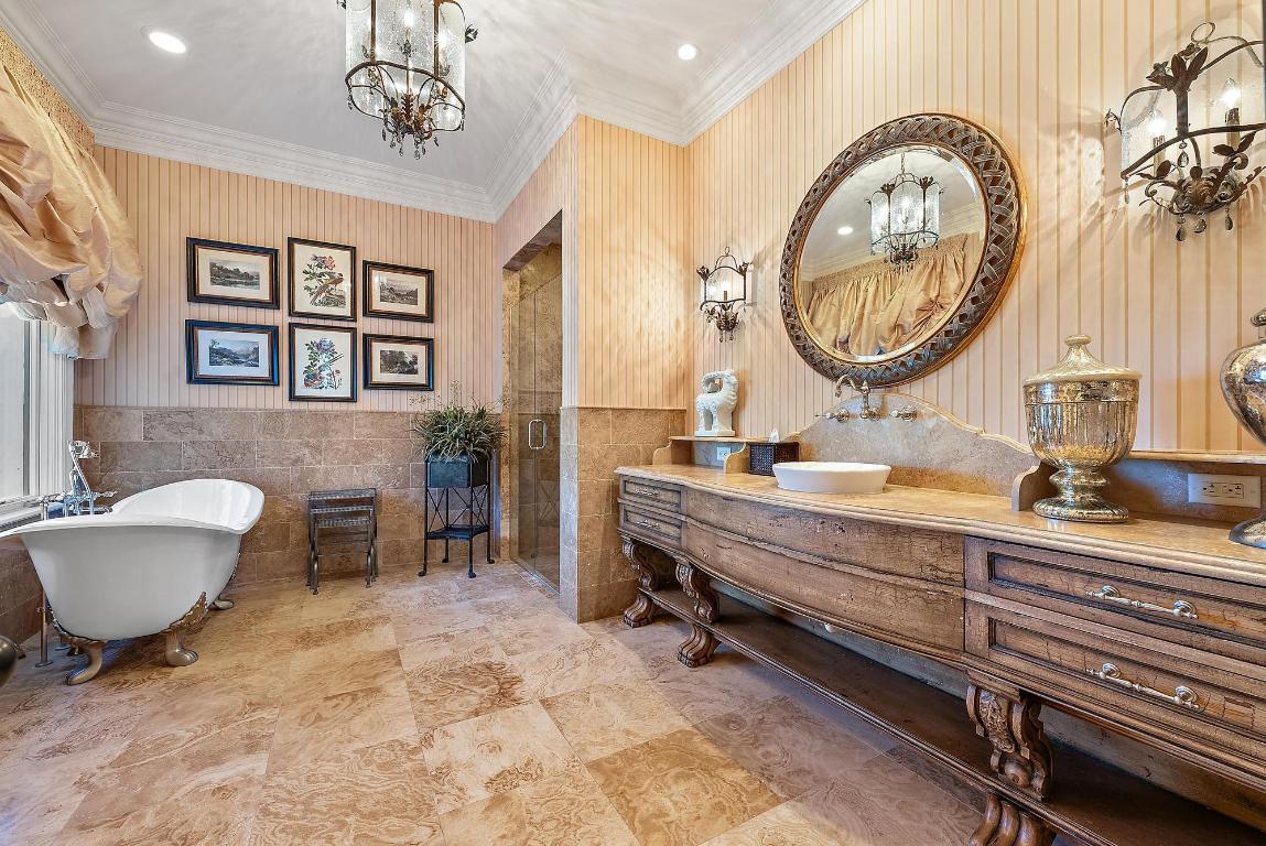 BEARS CLUB - Residential