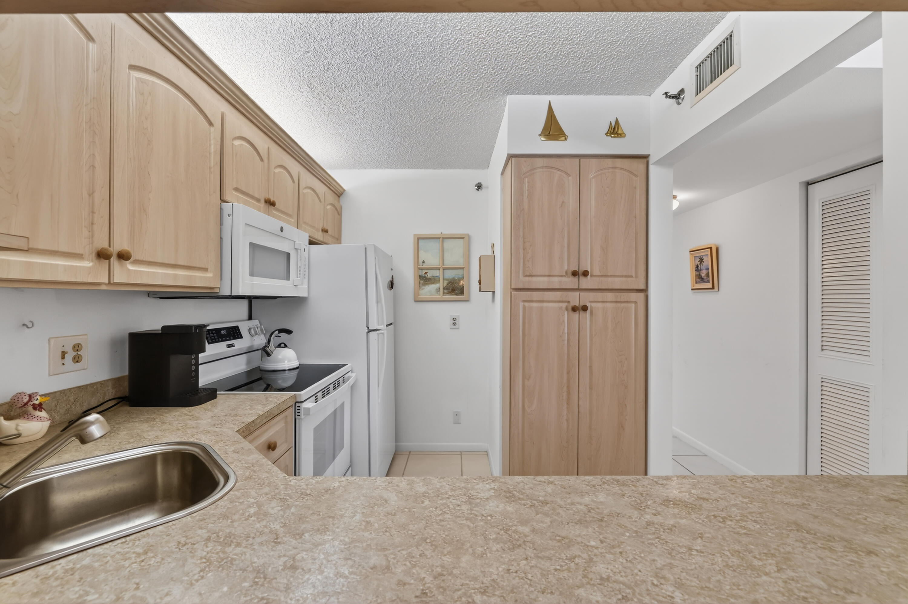 JENSEN BEACH CLUB CONDO - Residential