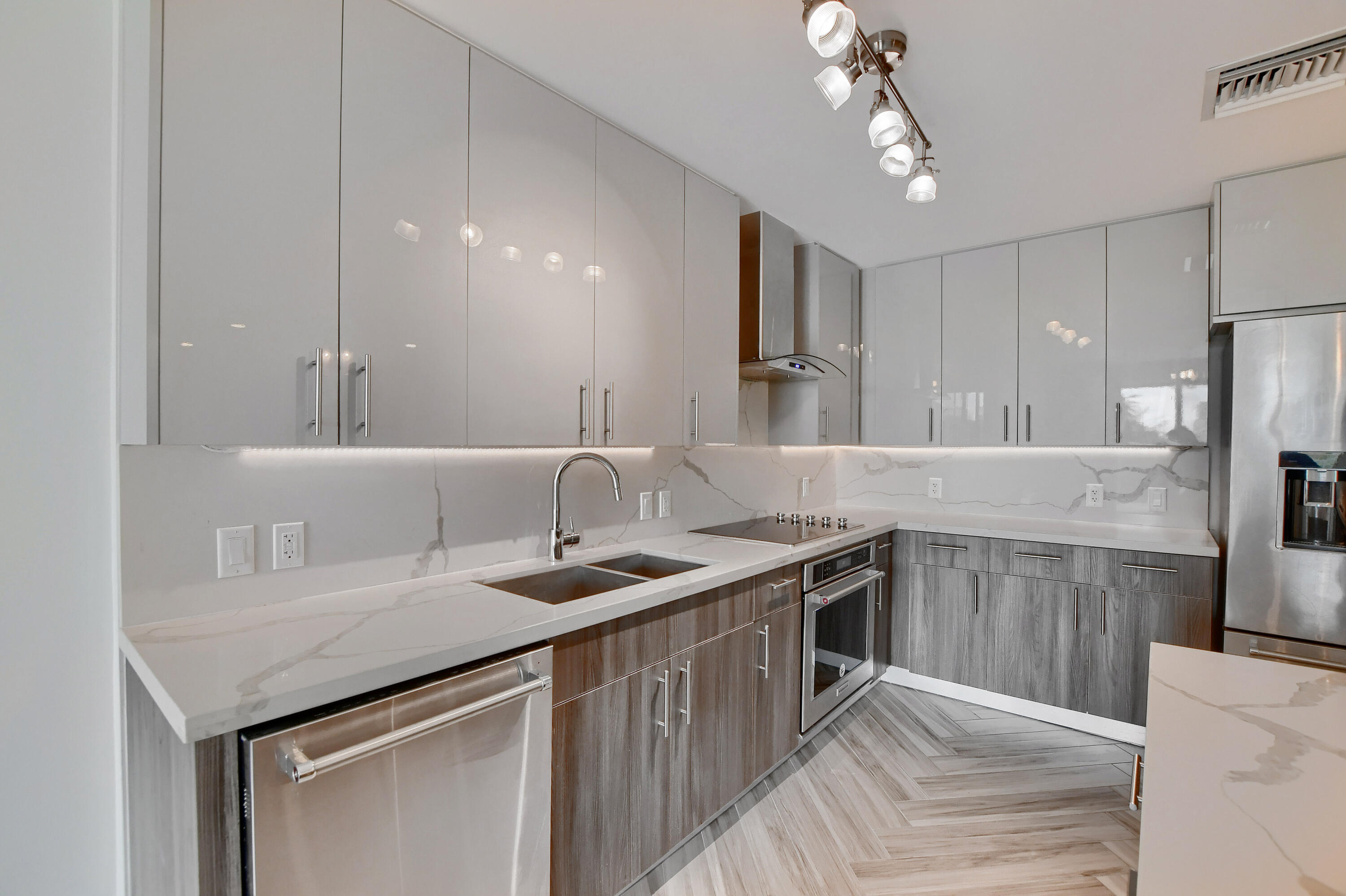 236 FIFTH AVENUE CONDO - Residential