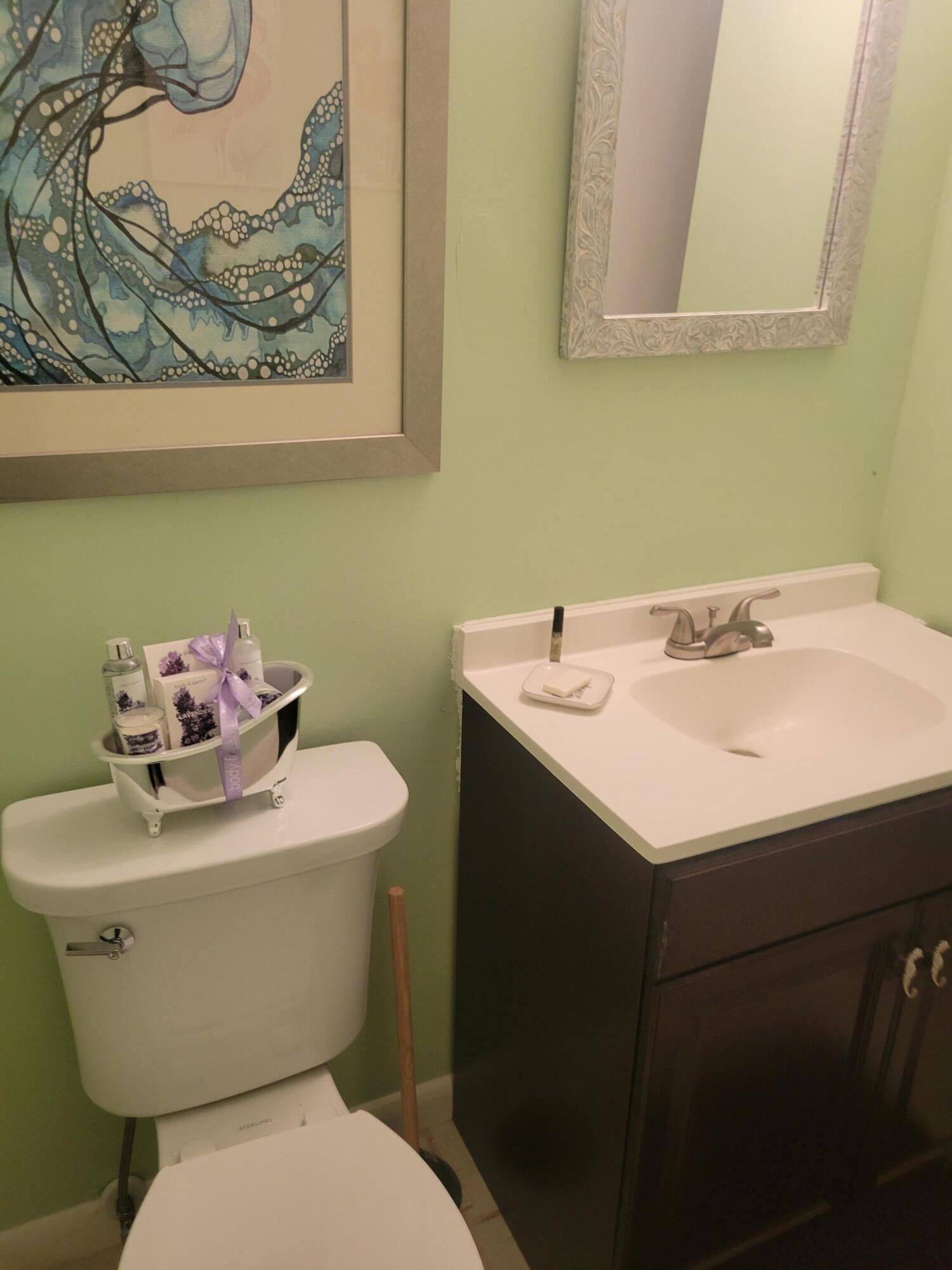 GOLDEN LAKES VILLAGE CONDO 1 THRU 13-A - Residential Lease