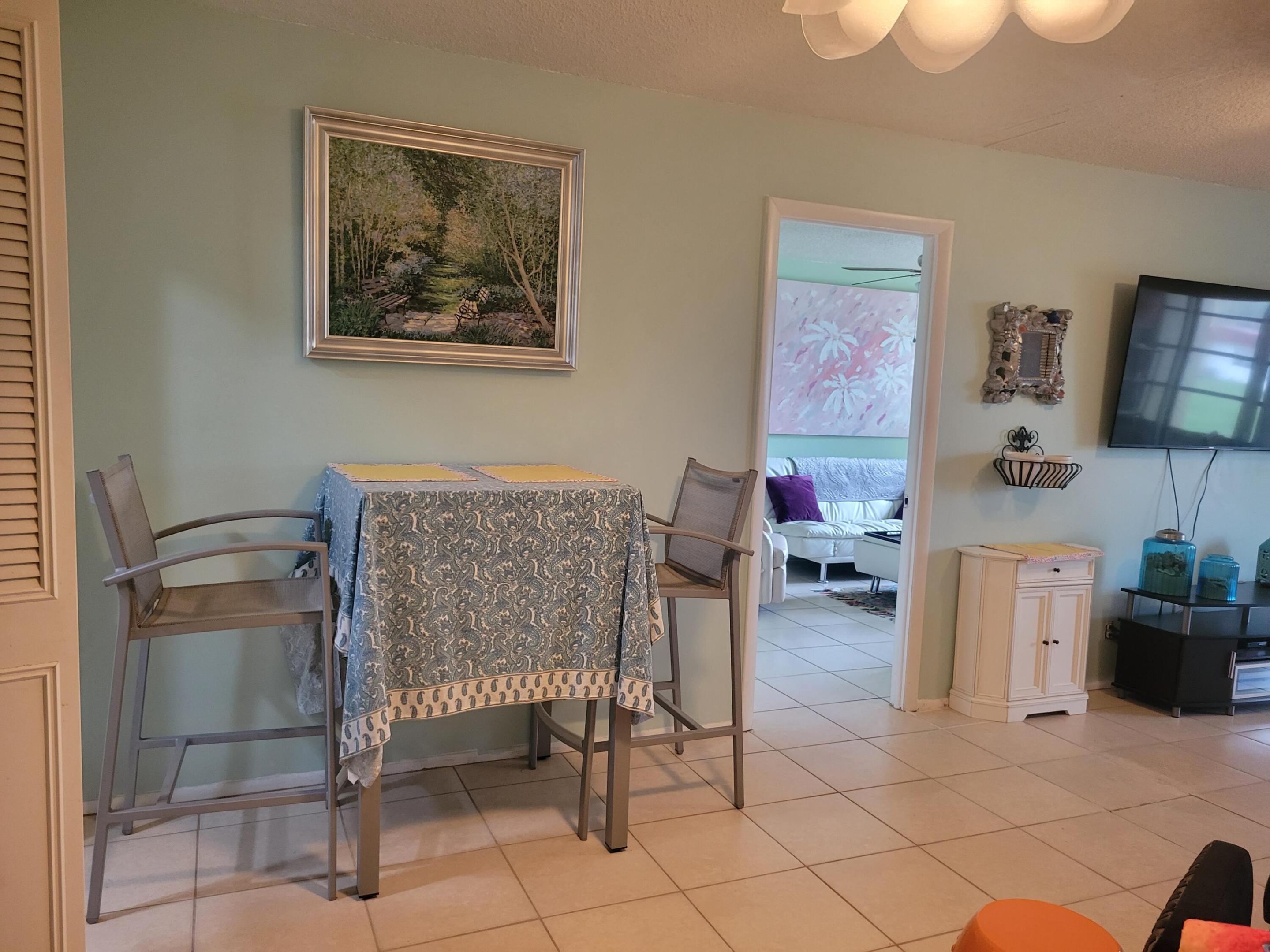 GOLDEN LAKES VILLAGE CONDO 1 THRU 13-A - Residential Lease