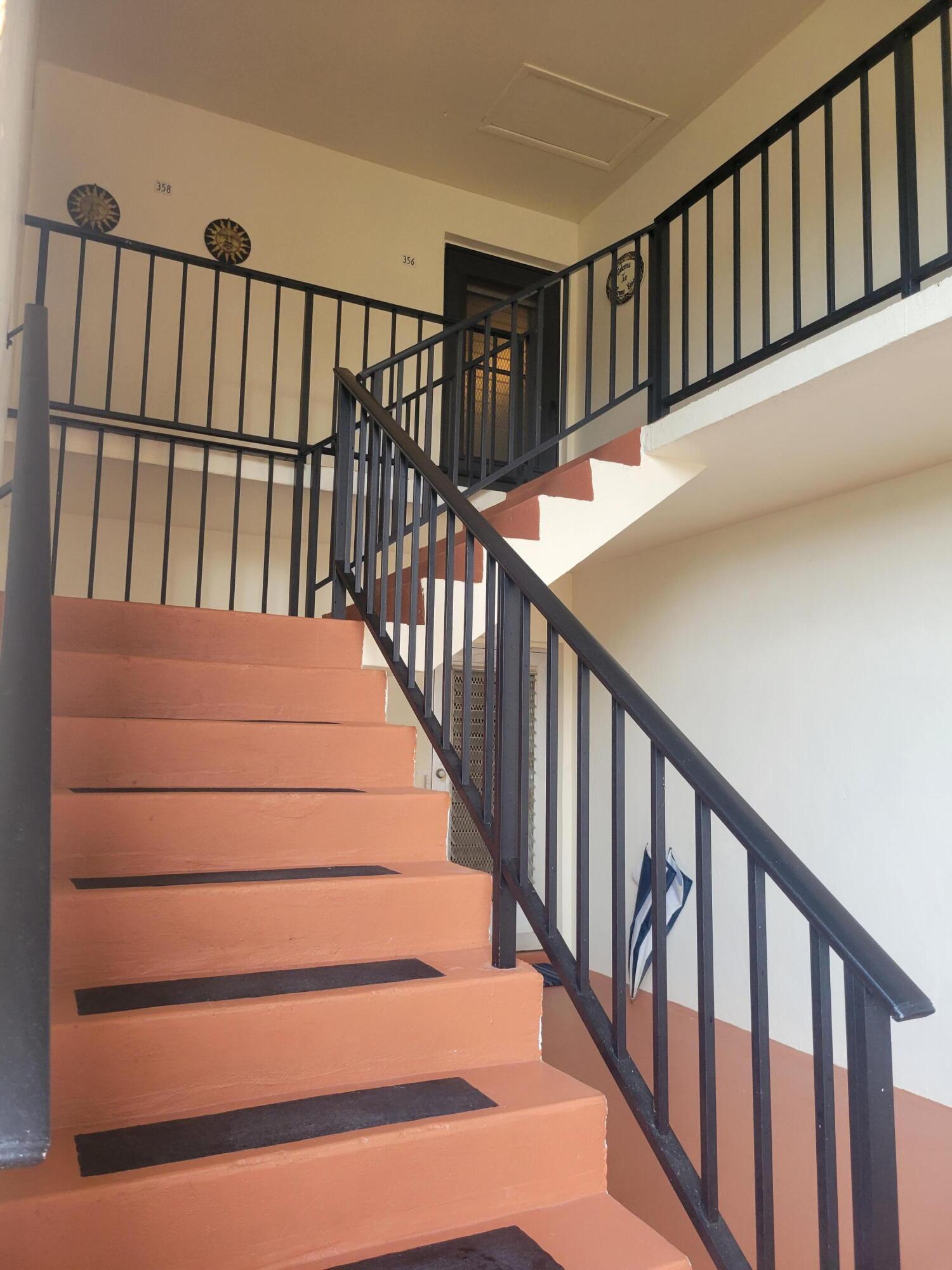 GOLDEN LAKES VILLAGE CONDO 1 THRU 13-A - Residential Lease
