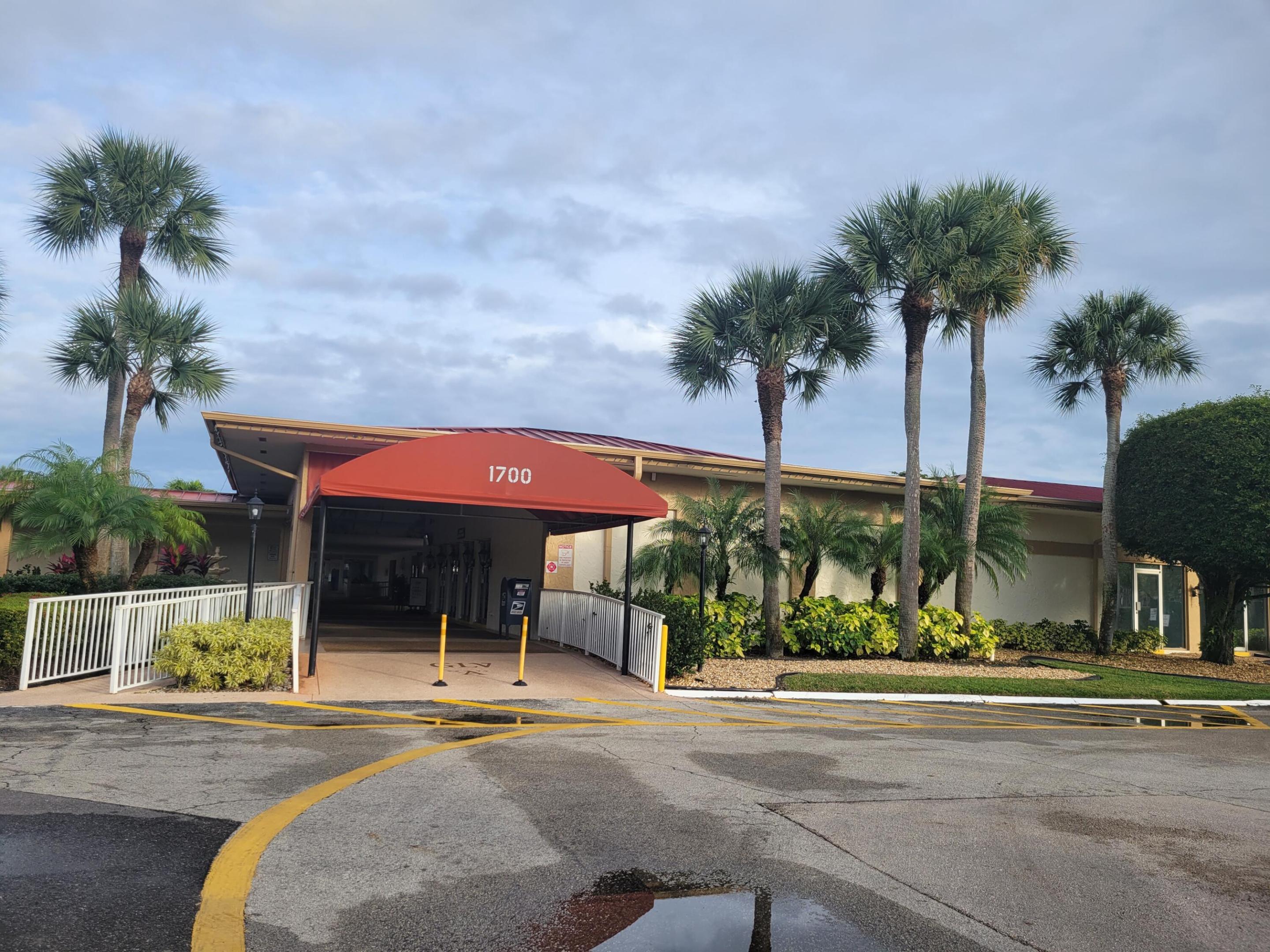 GOLDEN LAKES VILLAGE CONDO 1 THRU 13-A - Residential Lease