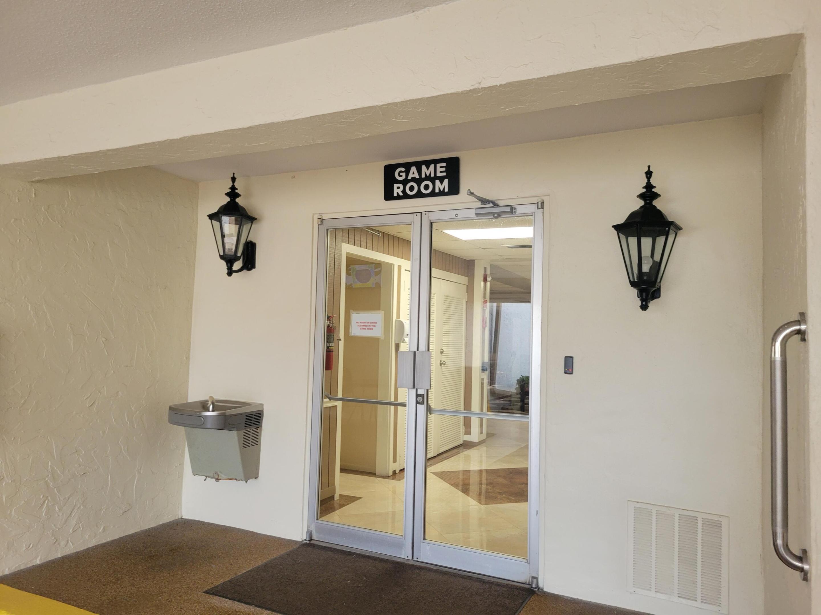 GOLDEN LAKES VILLAGE CONDO 1 THRU 13-A - Residential Lease
