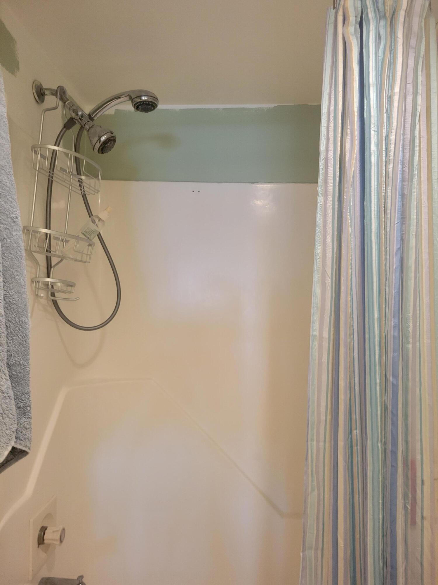 GOLDEN LAKES VILLAGE CONDO 1 THRU 13-A - Residential Lease