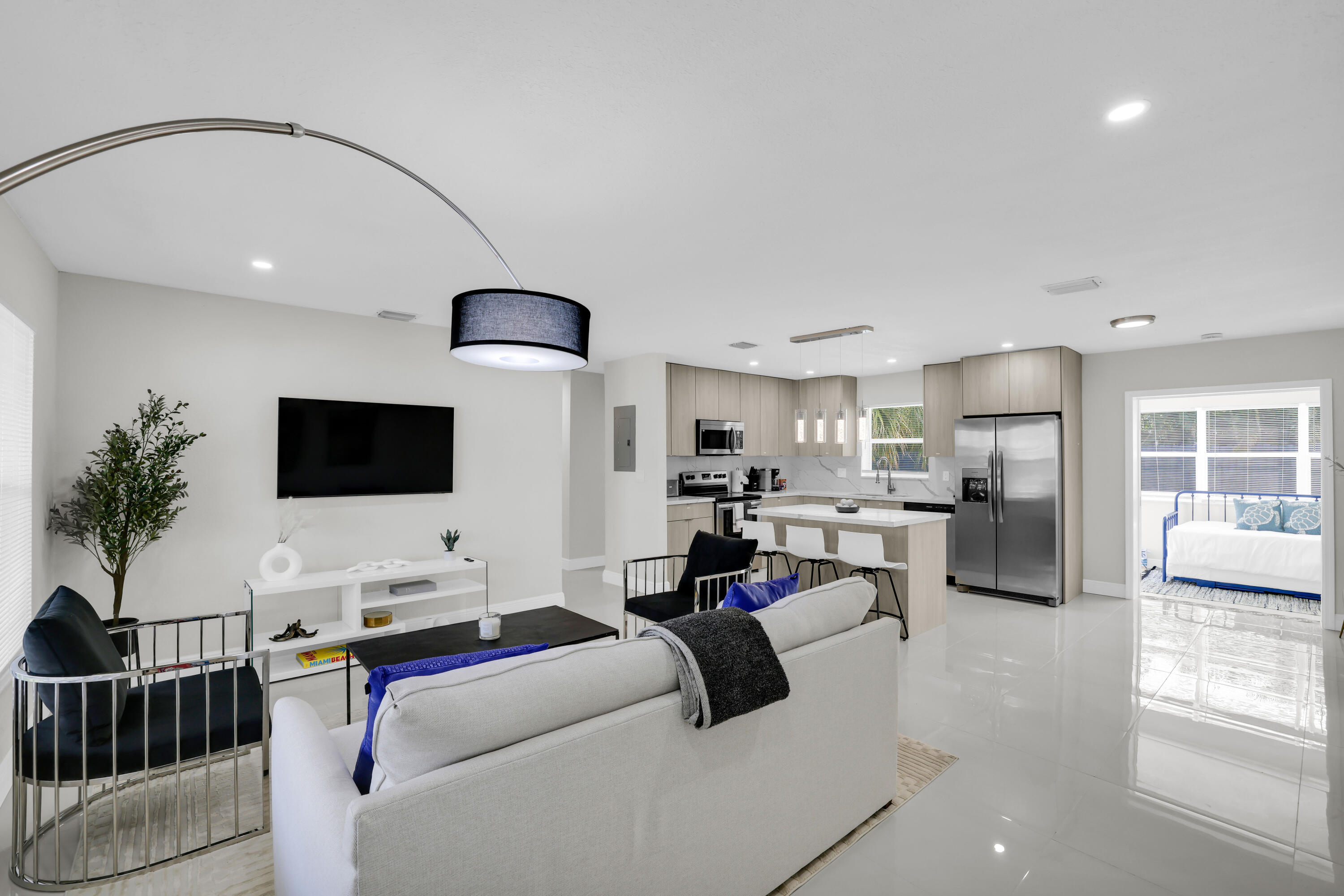 RIVERLAND VILLAGE SEC 1-REPLAT - Residential Lease