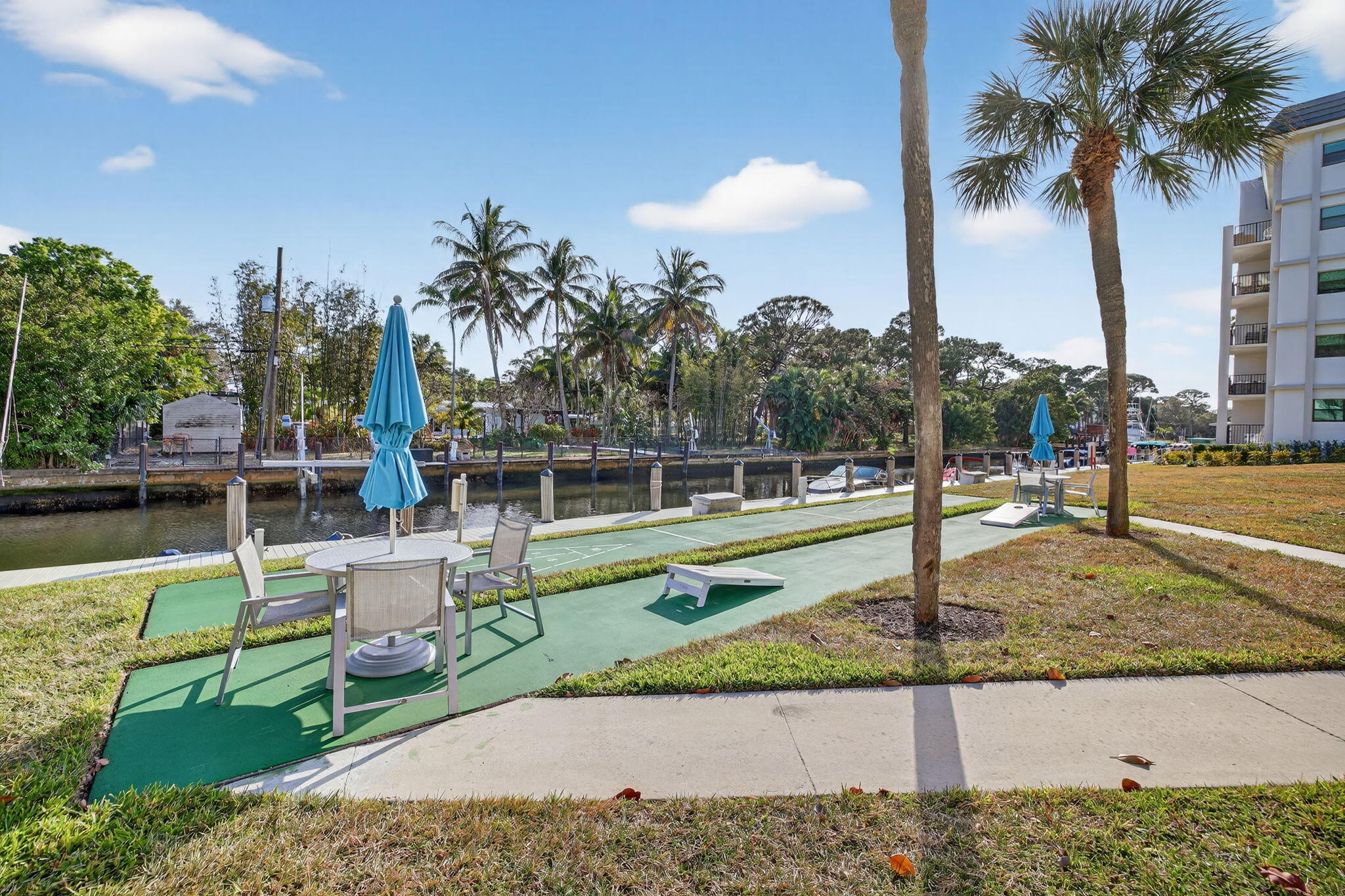 RIVER REACH CONDOMINIUM II - Residential