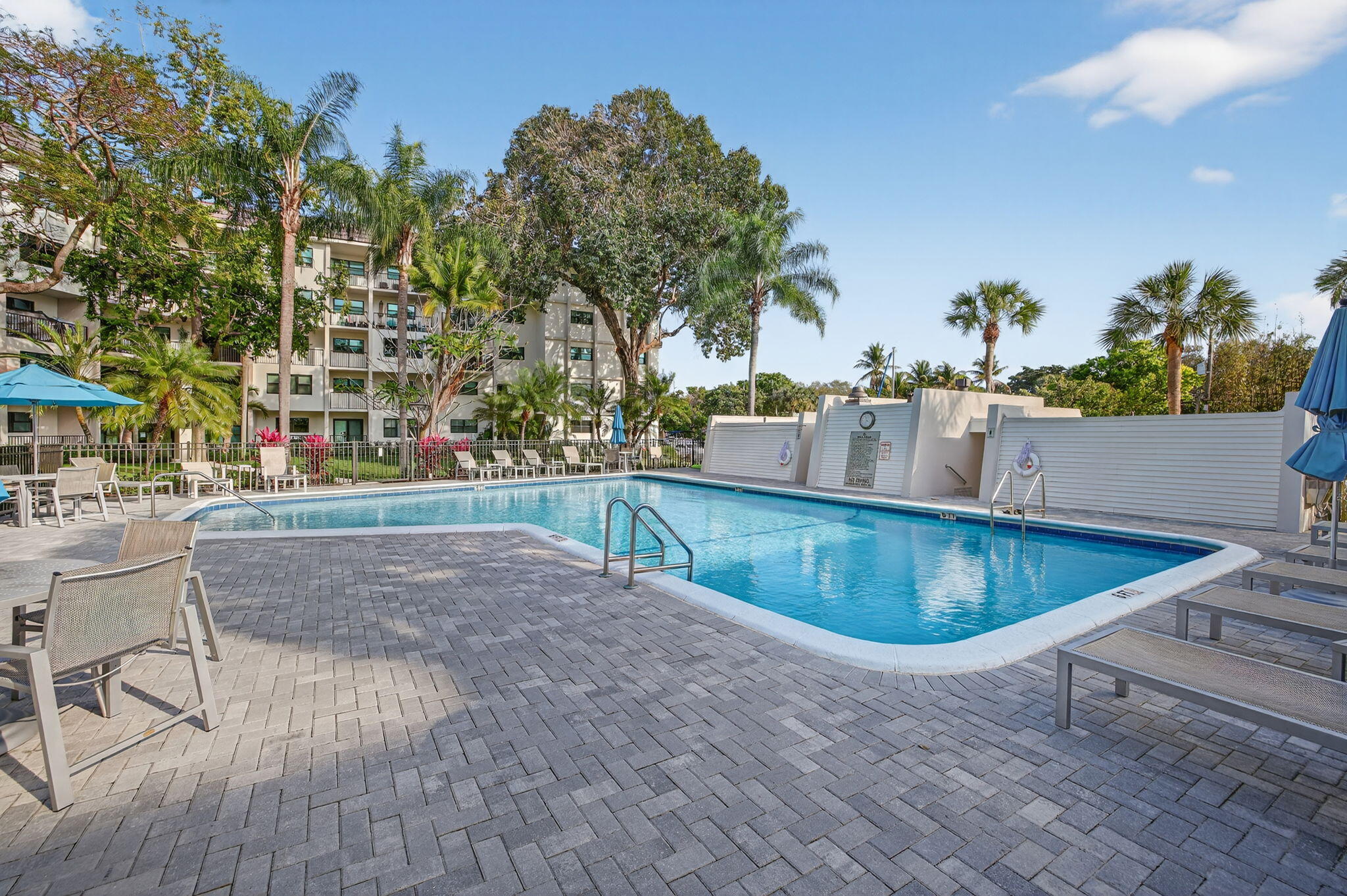 RIVER REACH CONDOMINIUM II - Residential